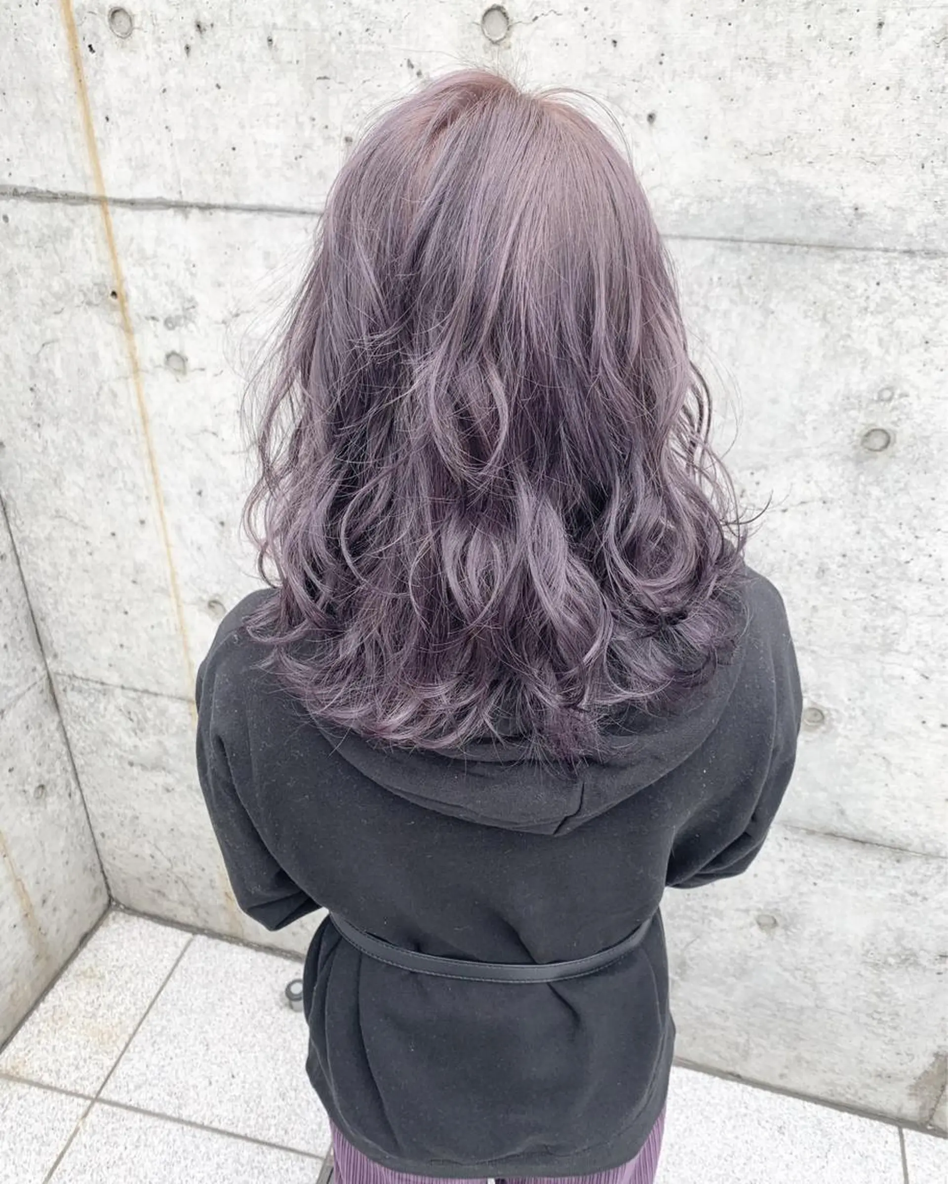 セミロング カラー ヘアアレンジ ブリーチ ケアブリーチ パープルカラー 垢抜け案内人 鈴木聖矢✂️のヘアスタイル
