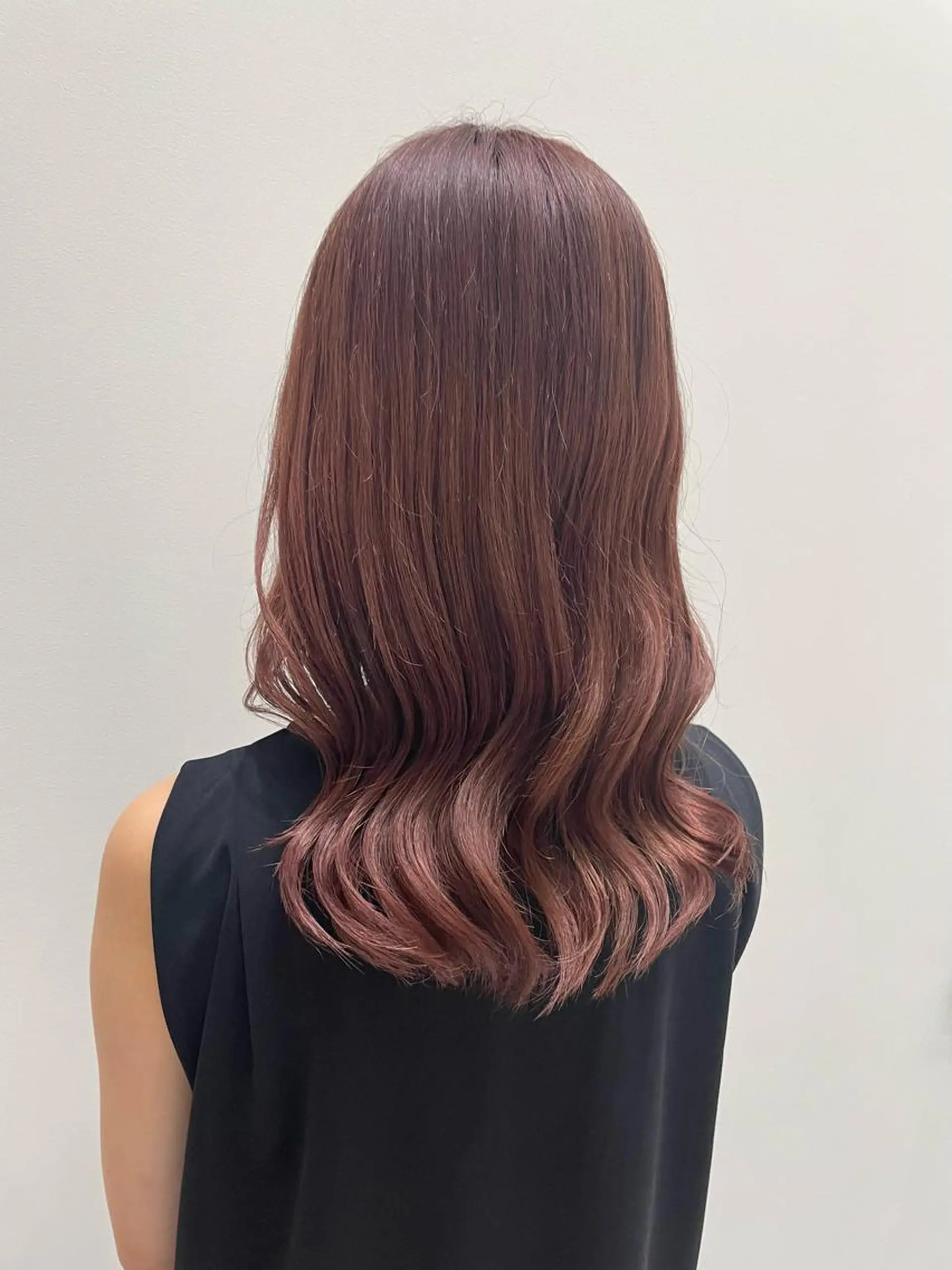 カラー ブリーチ 河野 いずみのヘアスタイル