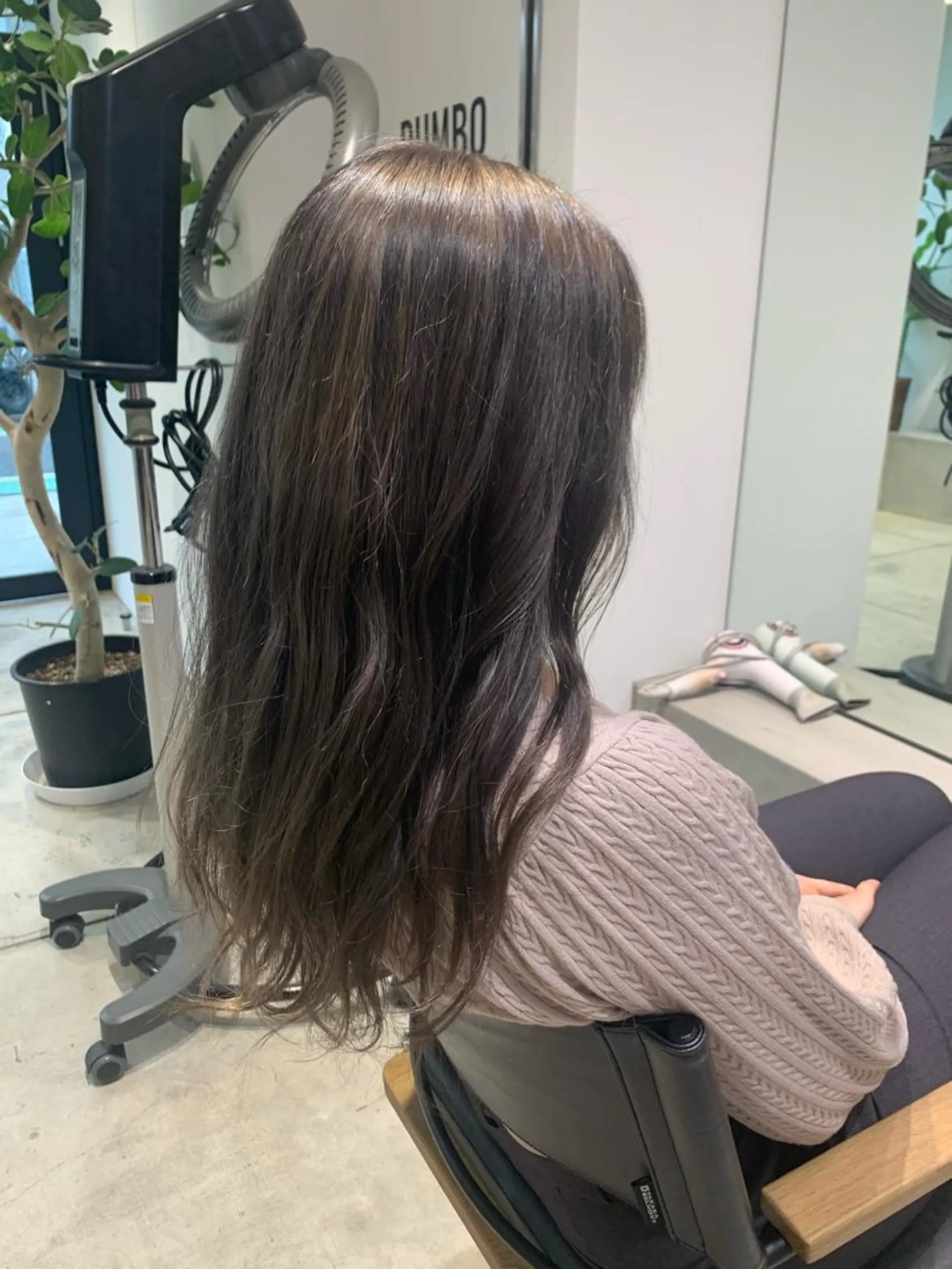 ロング カラー ヘアアレンジ グレージュ メンズパーマの達人 🌟川内絵人のヘアスタイル