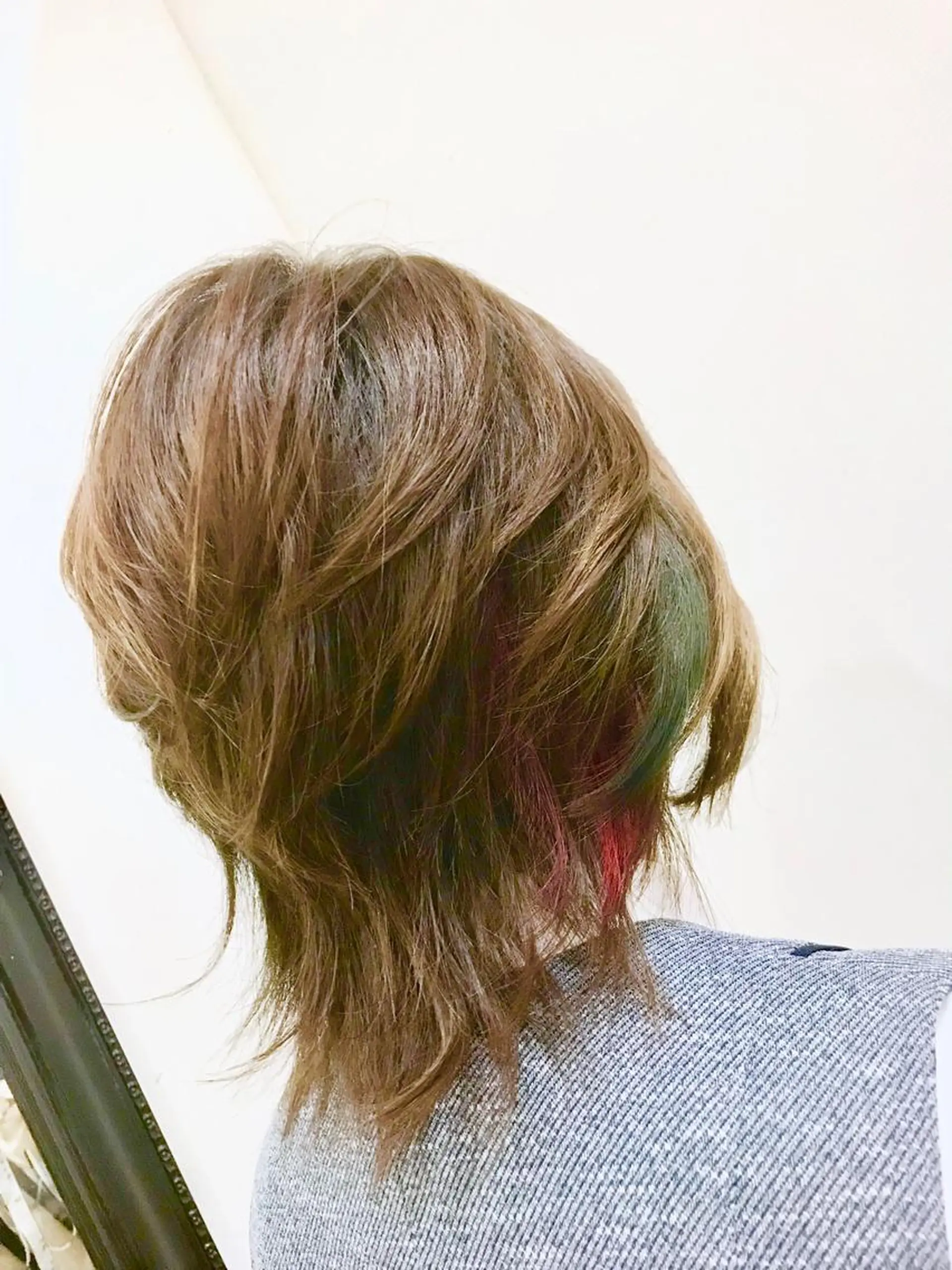 ミディアム トリートメント ウルフカット Style Tのヘアスタイル