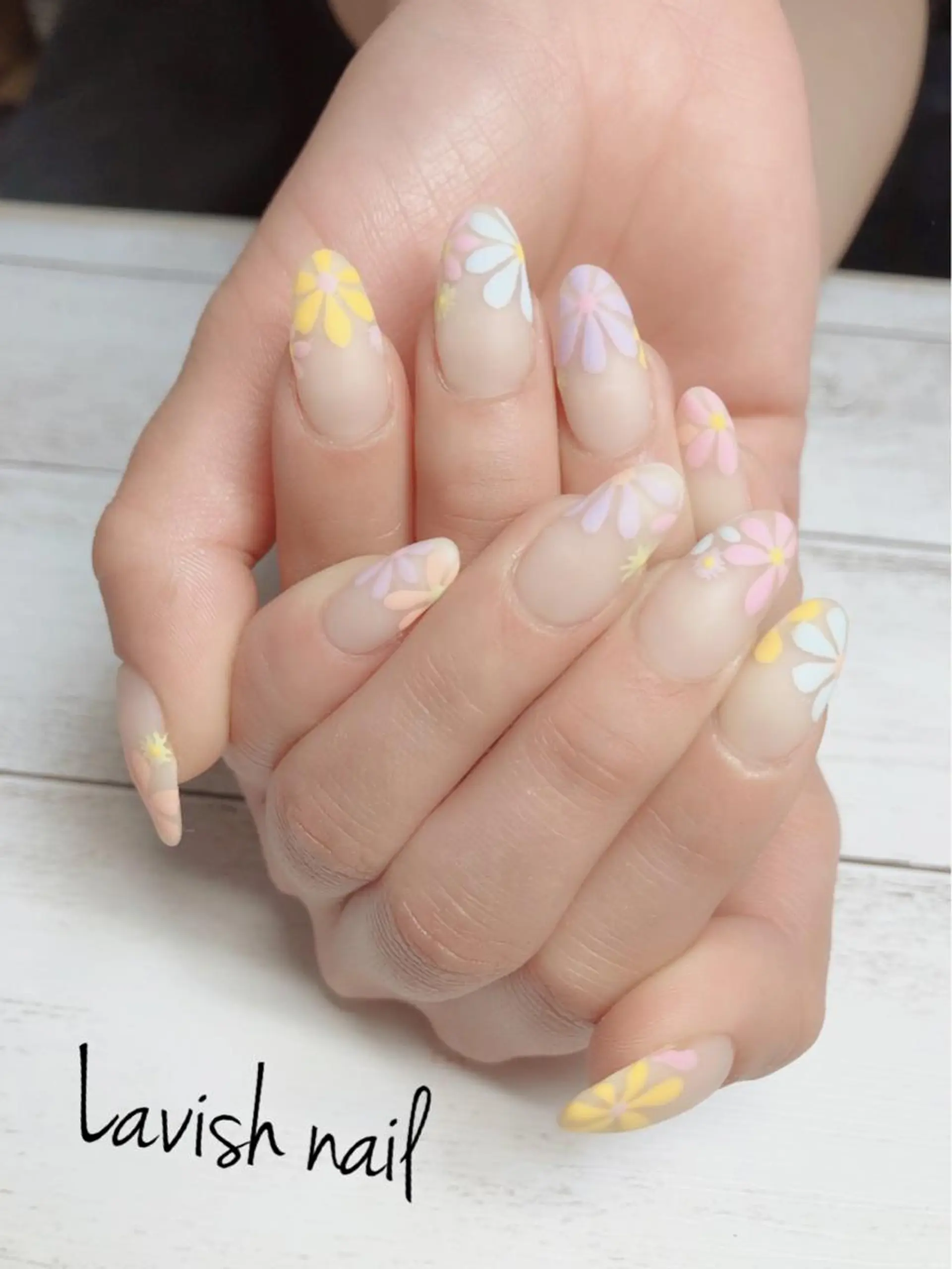 ネイル ハンドネイル Lavish nailのネイルデザイン