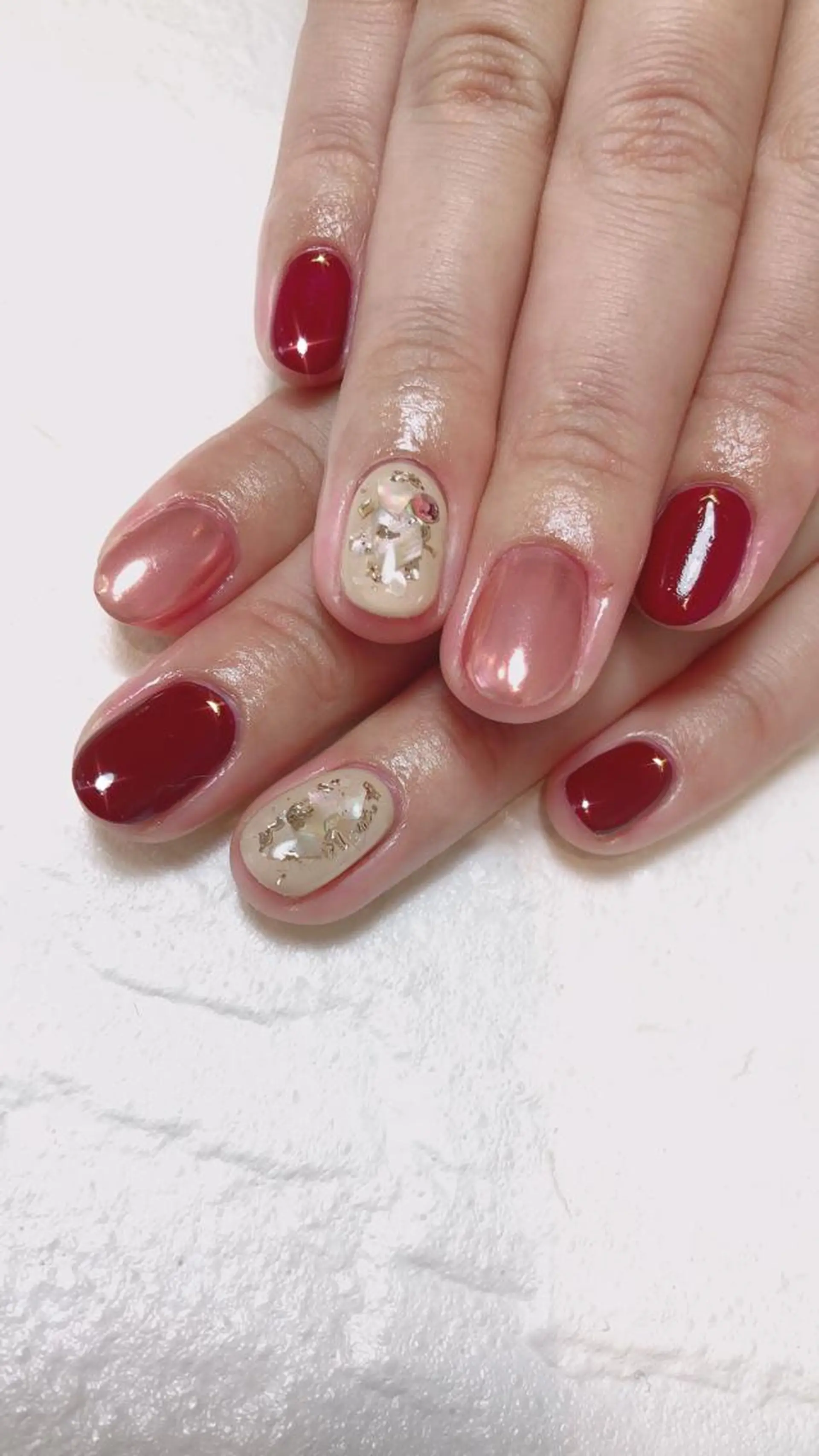 ミディアム カラー キッズ ネイル マツエク・マツパ ハンドネイル ハンドケア 💎ビューティサロン 湘南 RIRAN💎のネイルデザイン