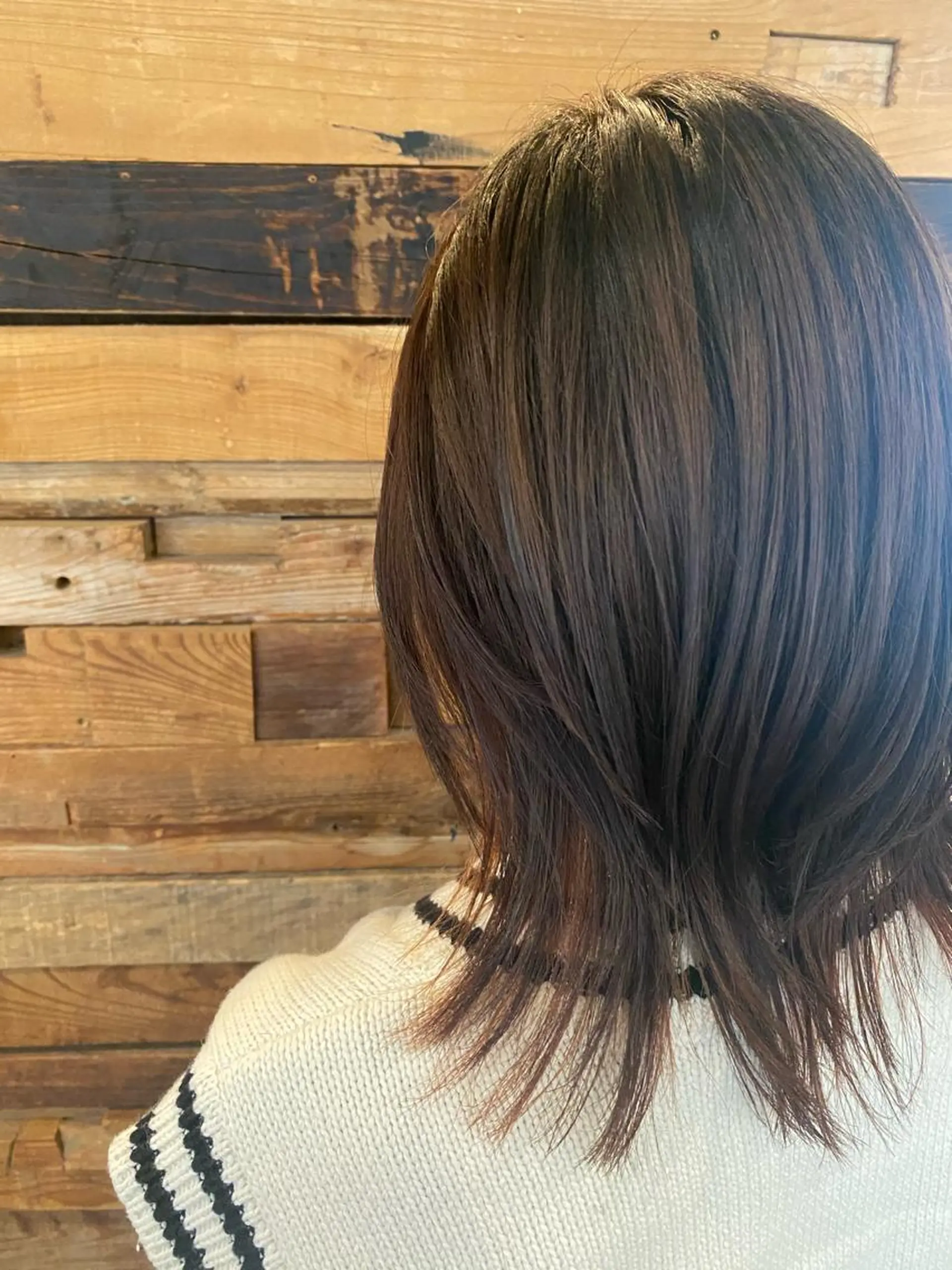 ミディアム 白井 雅美のヘアスタイル