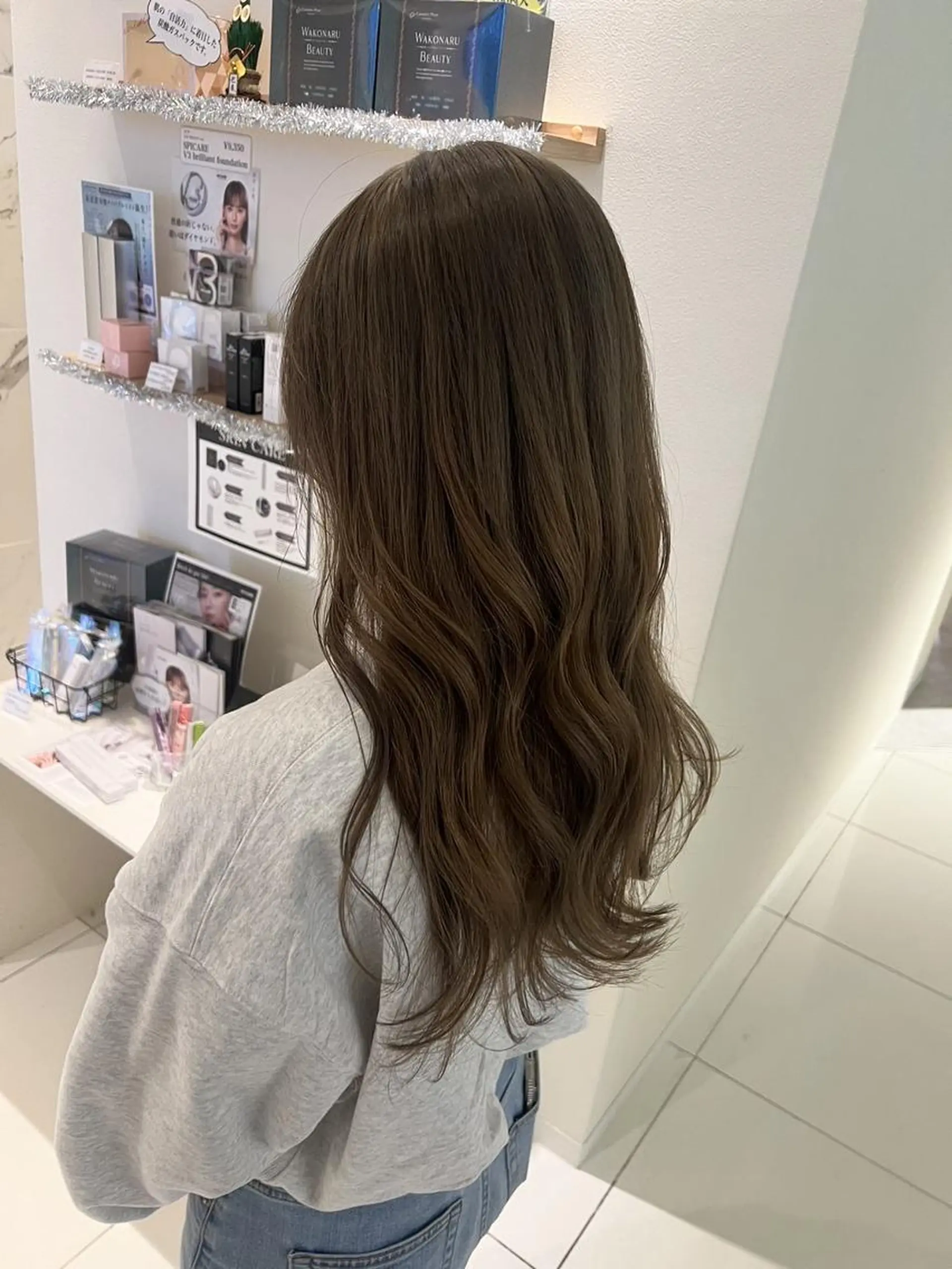 ミディアム カット ヘアカラー アヴァンスクロス あべのルシアス店のヘアスタイル