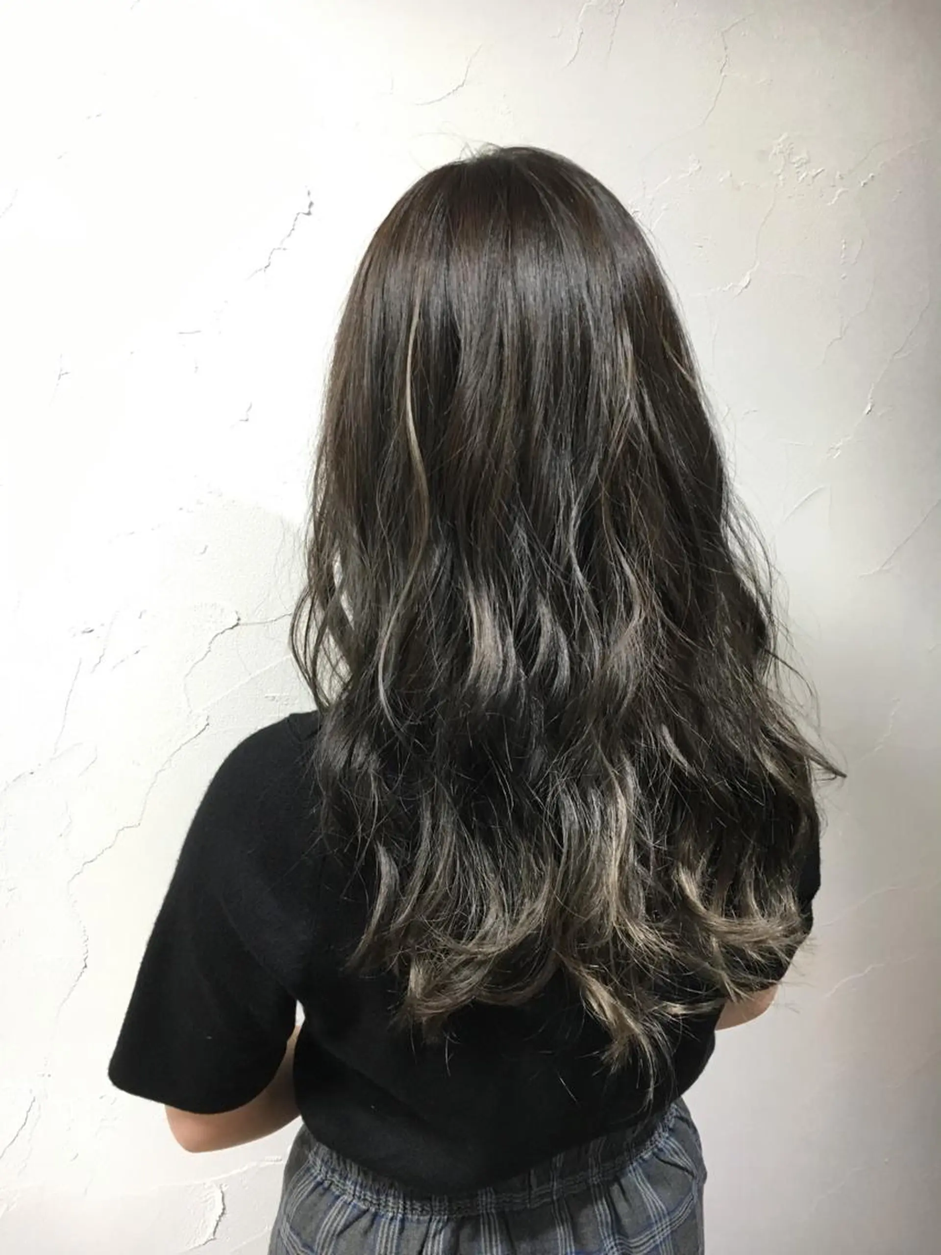 ロング カラー 透明感カラー ハイライトカラー シルバー 3Dハイライト ハイライト Laf.【ラフ］北坂戸駅前所属・🌈New Open Laf.🌈奥居伸輔のヘアスタイル