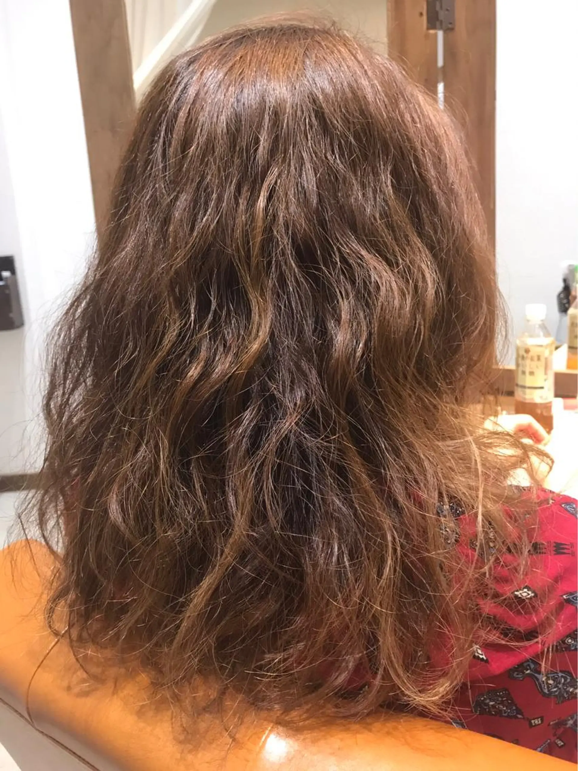 セミロング セミロングパーマ くせ毛 南 知佳のヘアスタイル