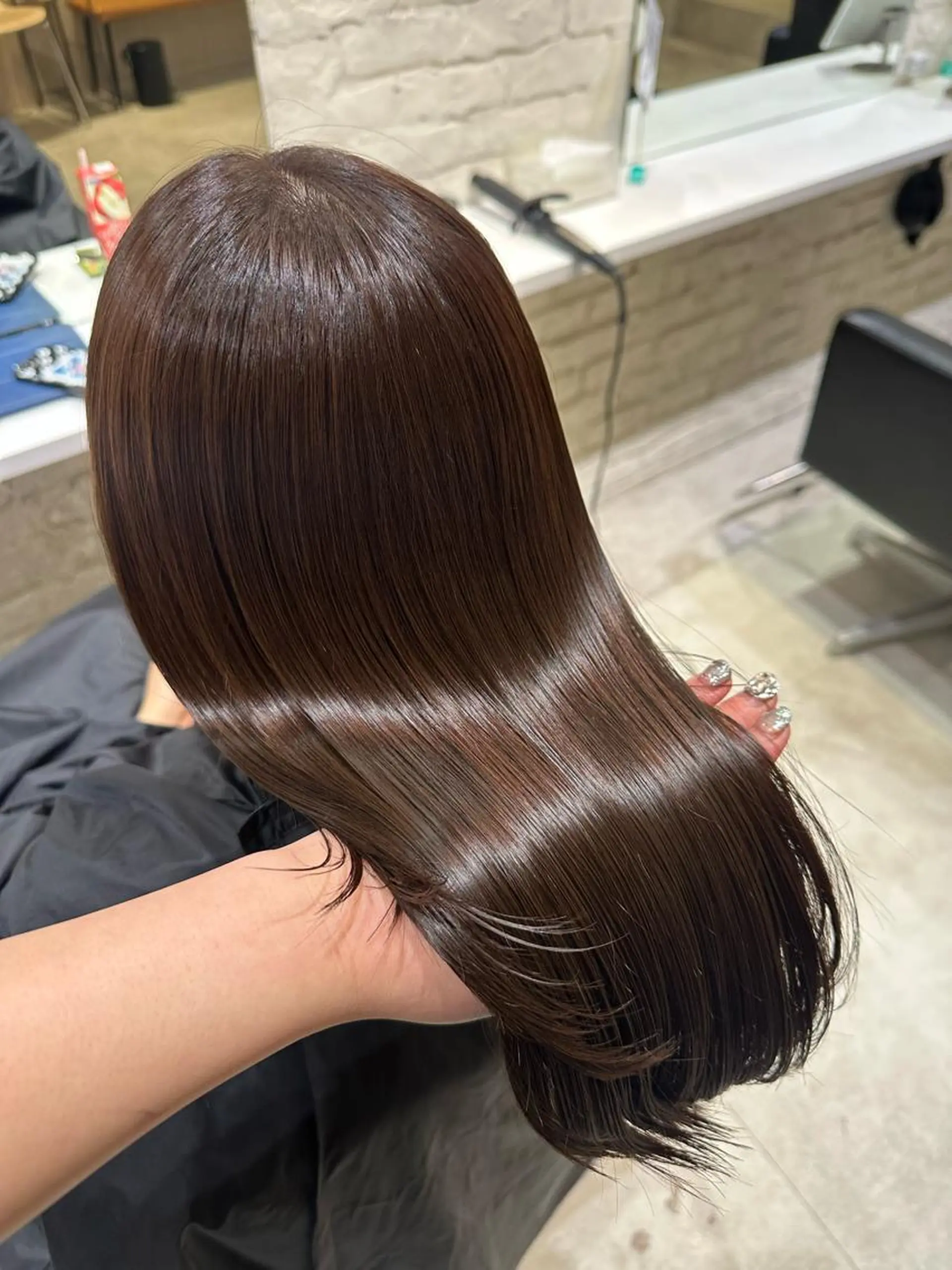 セミロング カラー ヘアカラー トリートメント 🖤KURUMI🖤 潤艶・髪質改善のヘアスタイル