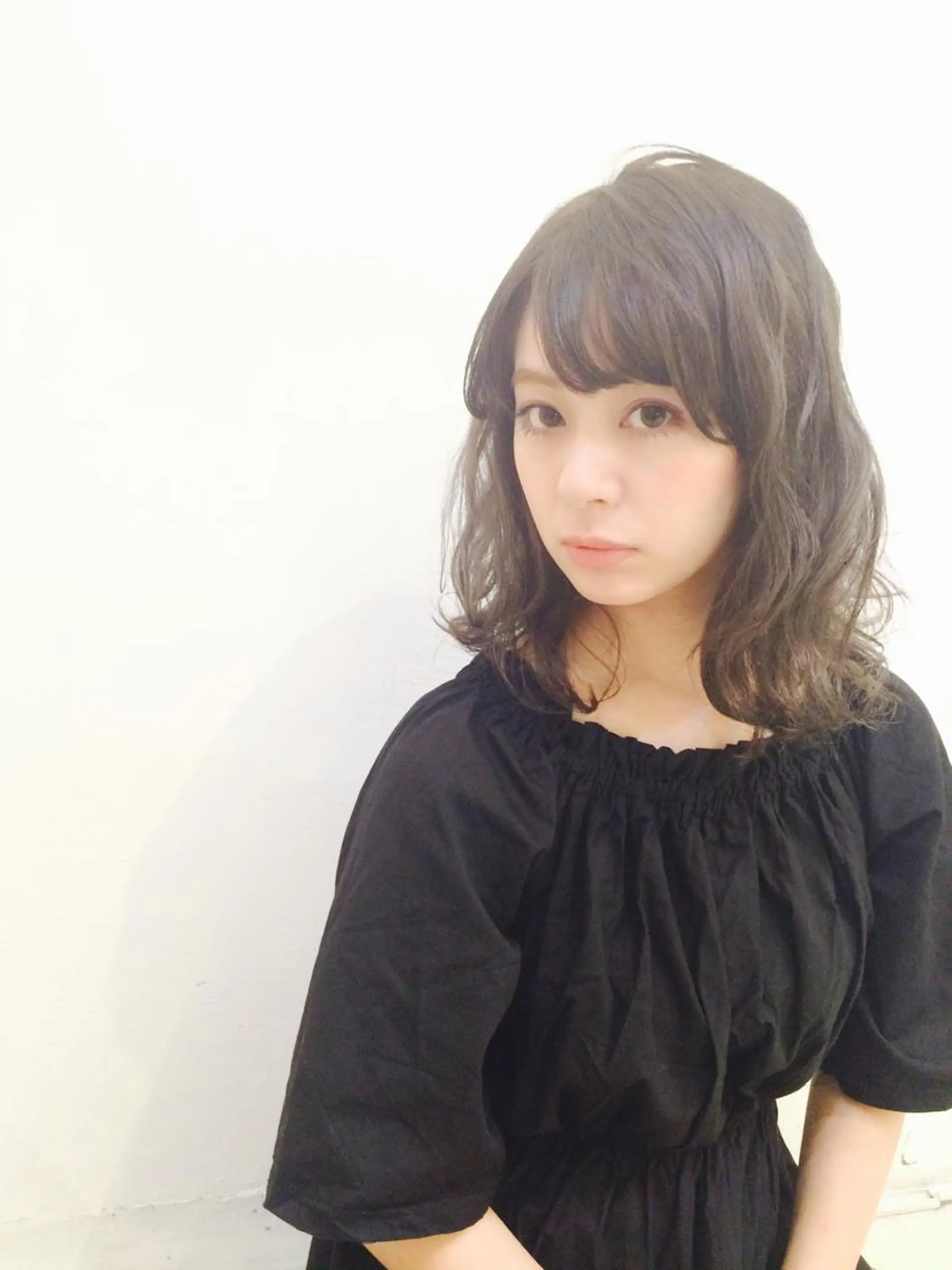 ミディアム カラー ハイトーンカラー Lagom なかだのヘアスタイル