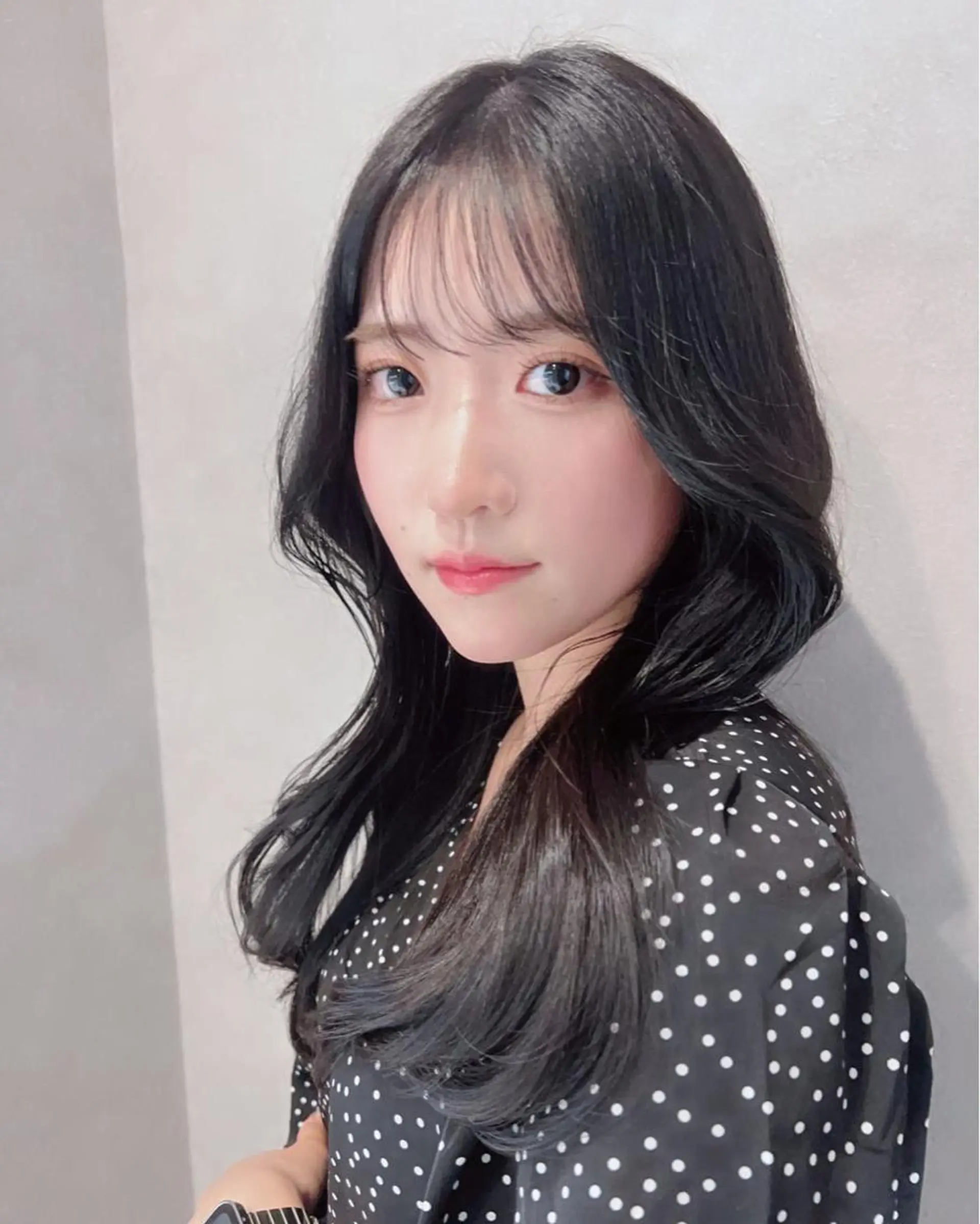ロング エギョモリ レイヤーカット カット ヘアカラー 🩶韓国/似合わせ/ さわ🩶のヘアスタイル