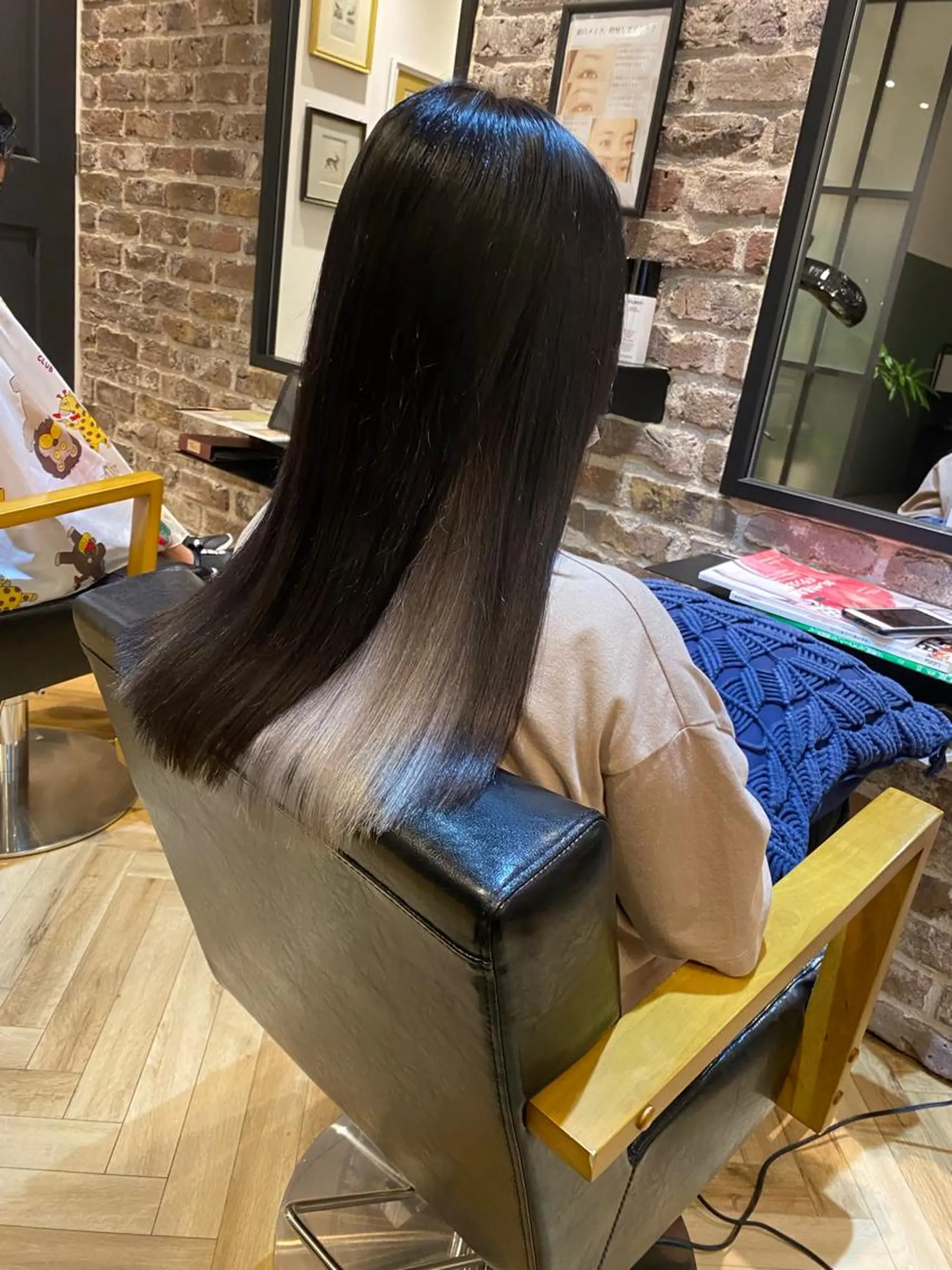 セミロング カット ヘアカラー 大内田 凌馬のヘアスタイル