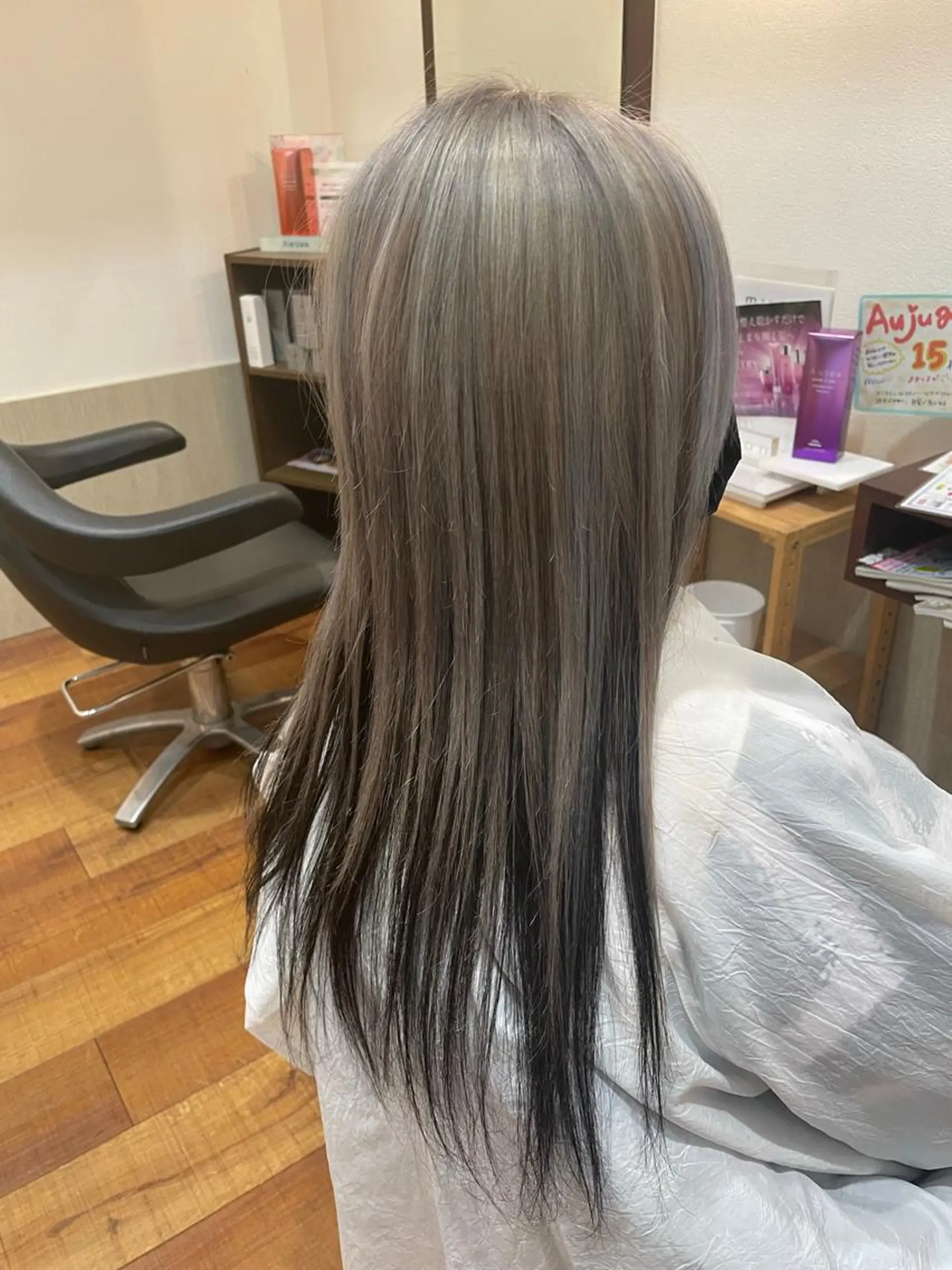 ロング カラー molla所属・やまもと あきこのヘアスタイル