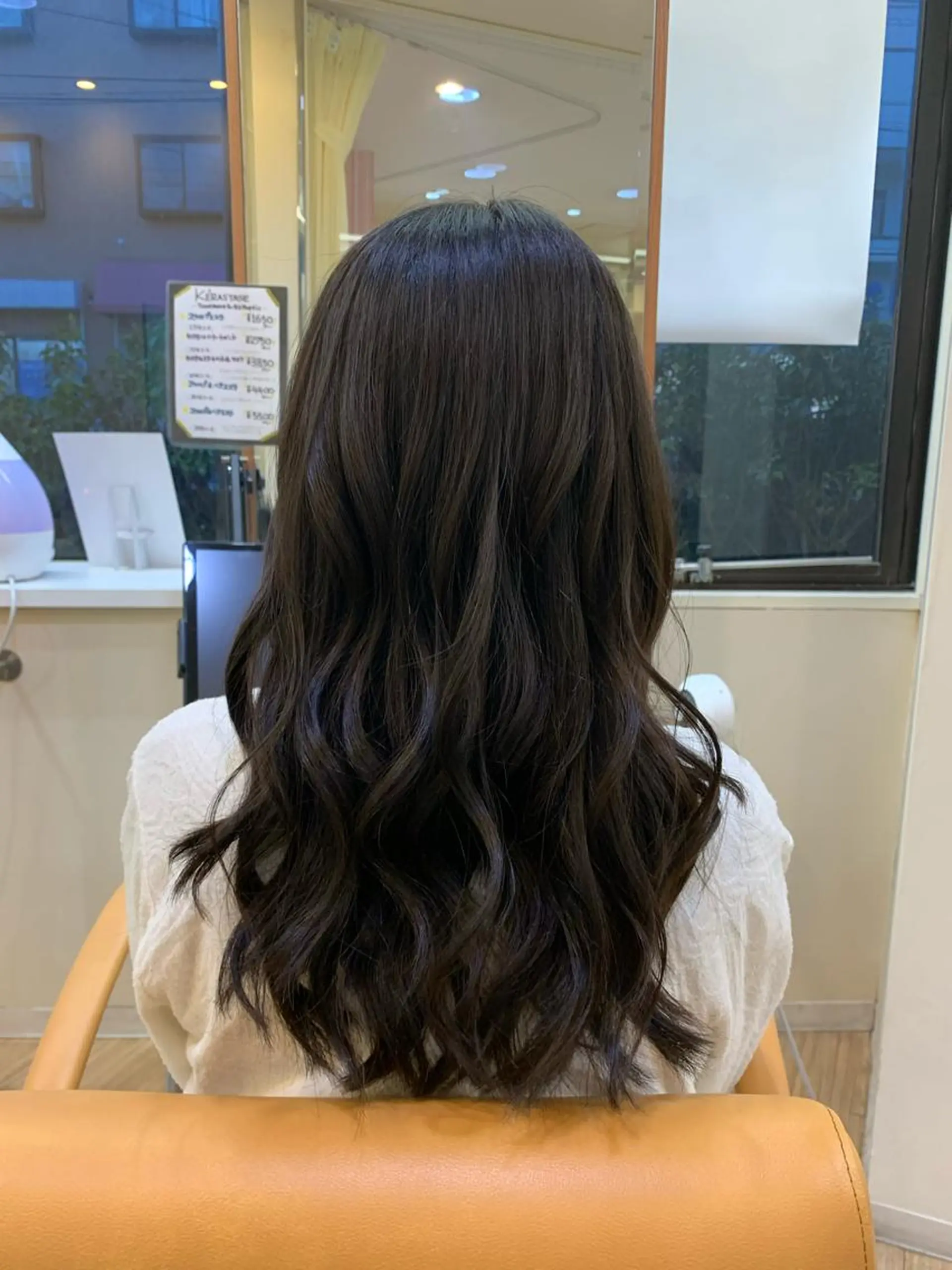 セミロング カット トリートメント 板倉 花連のヘアスタイル