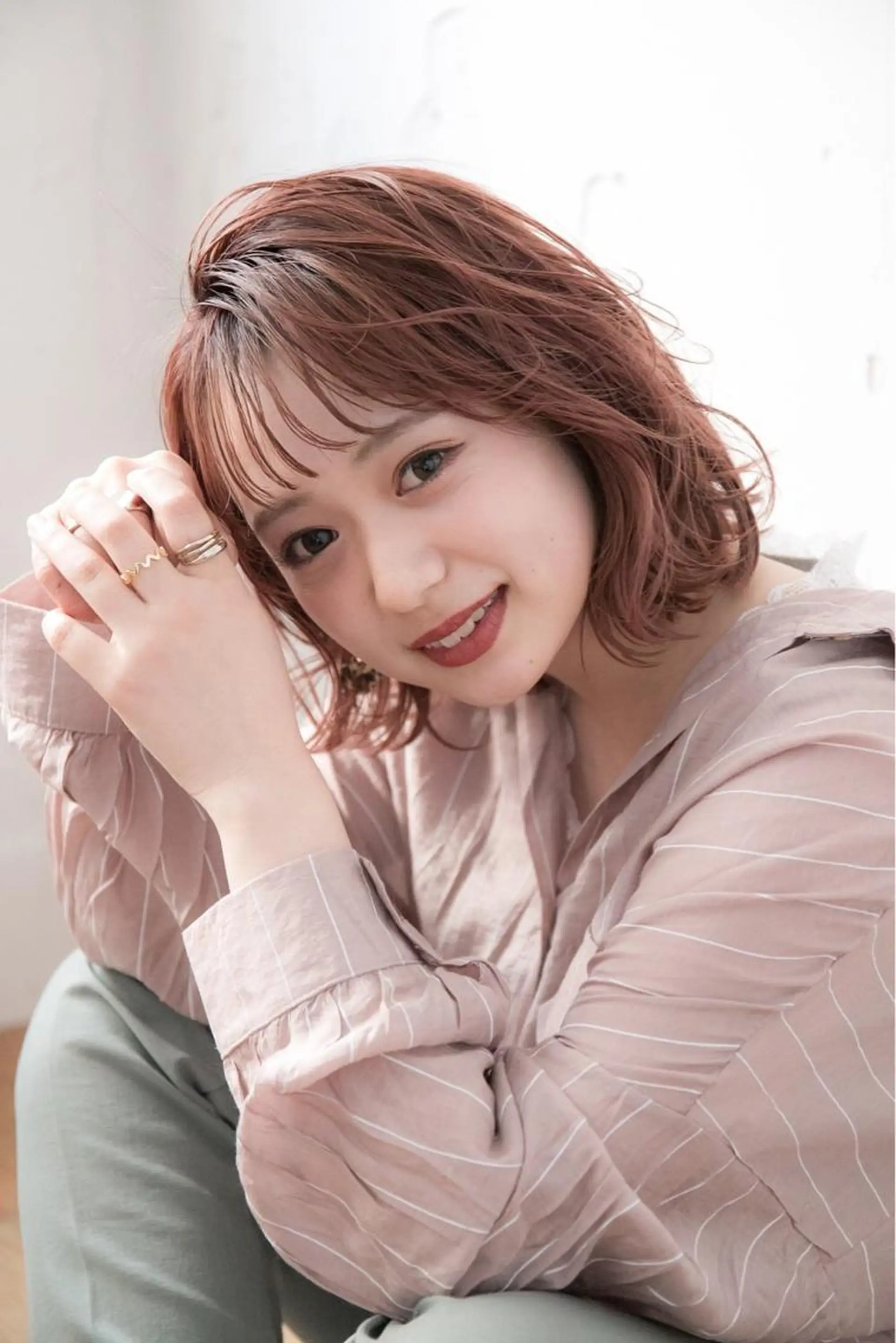 ショート カラー ☘️ブリーチ/ハイト ーン/レイヤー/のヘアスタイル