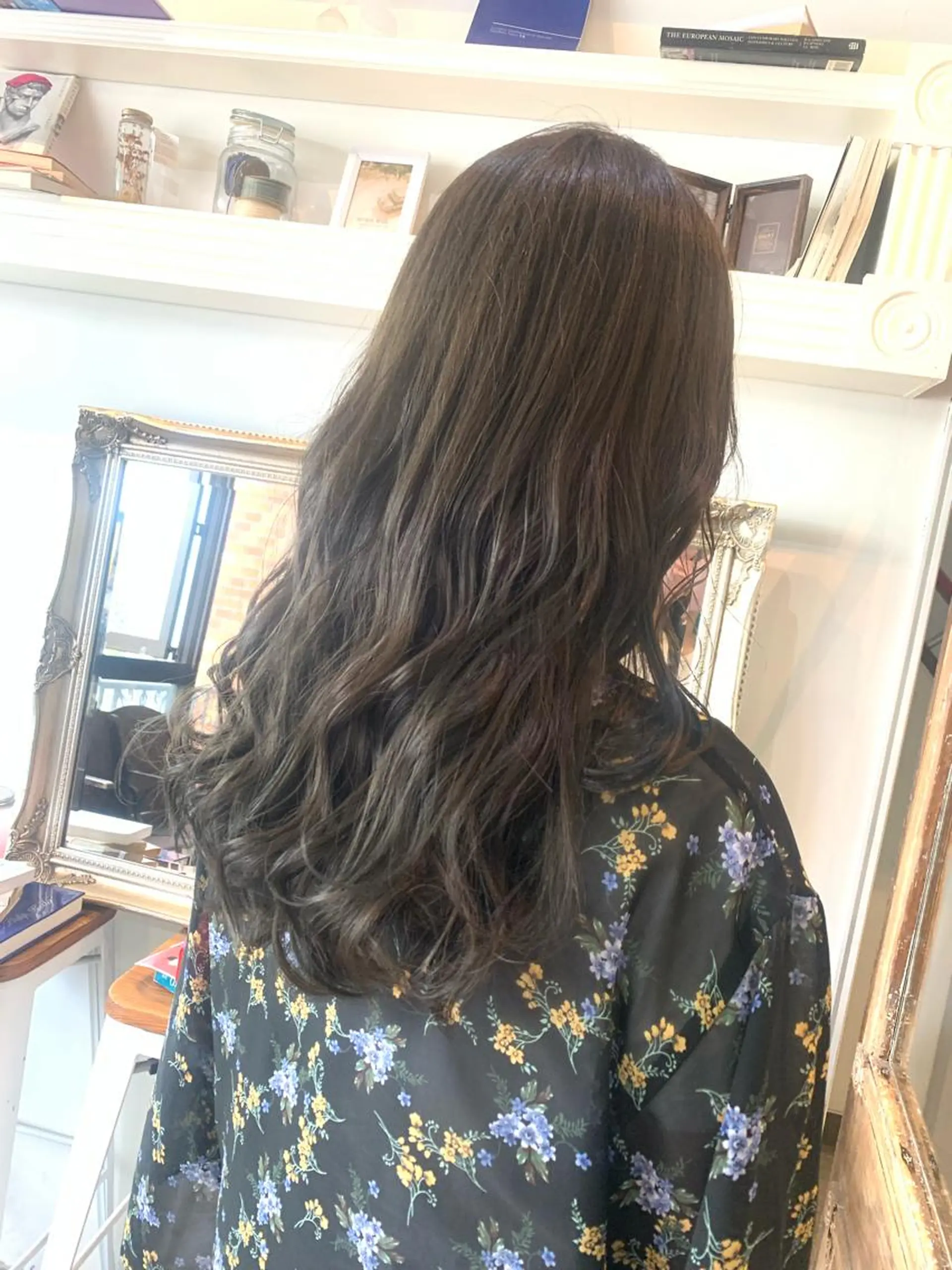 ロング ヘアカラー トリートメント ヘッドスパ ヘアセット 山口 竣也のヘアスタイル
