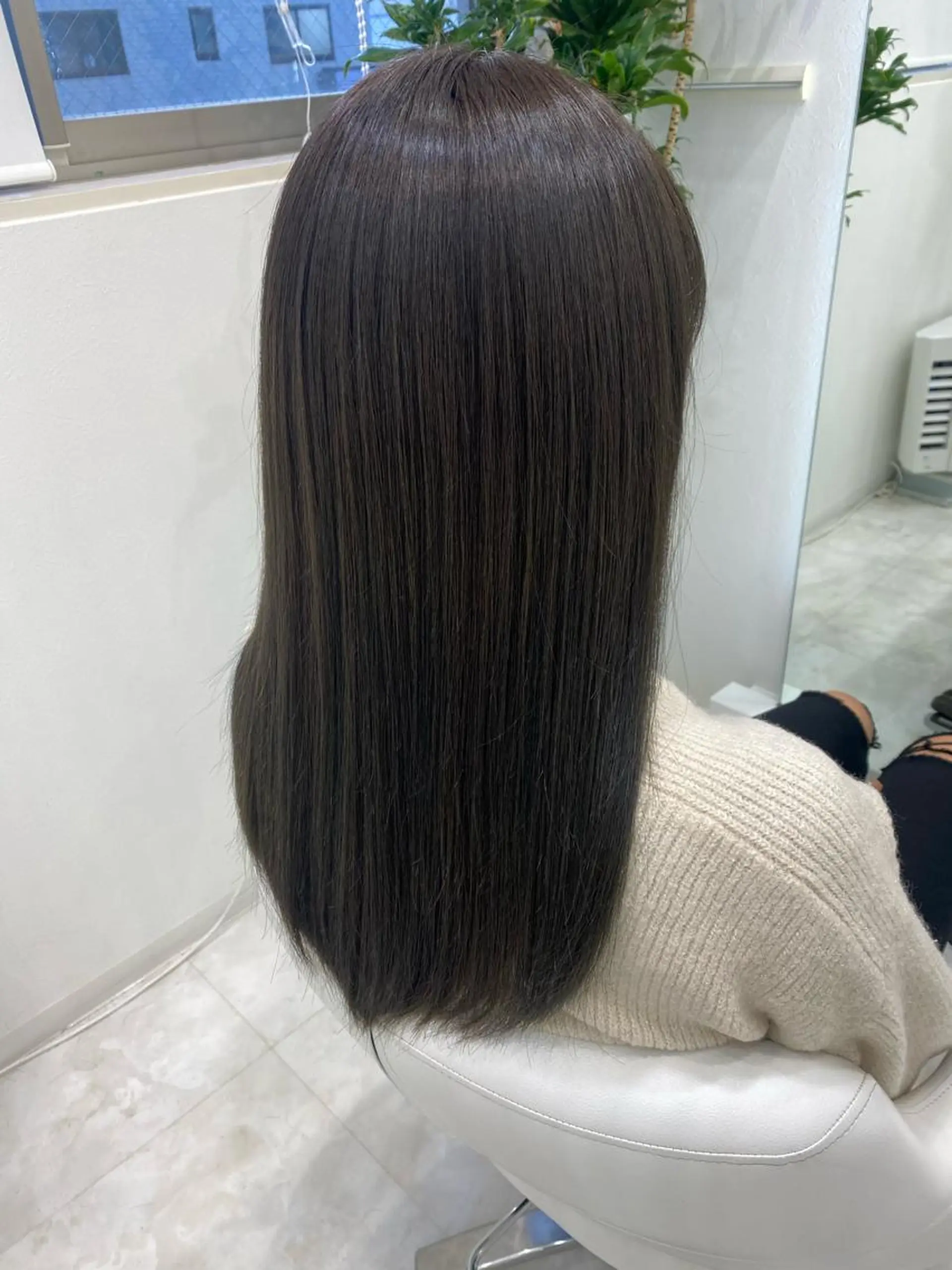 ロング カラー グレージュ イルミナカラー hair Freak所属・佐藤 祥太のヘアスタイル