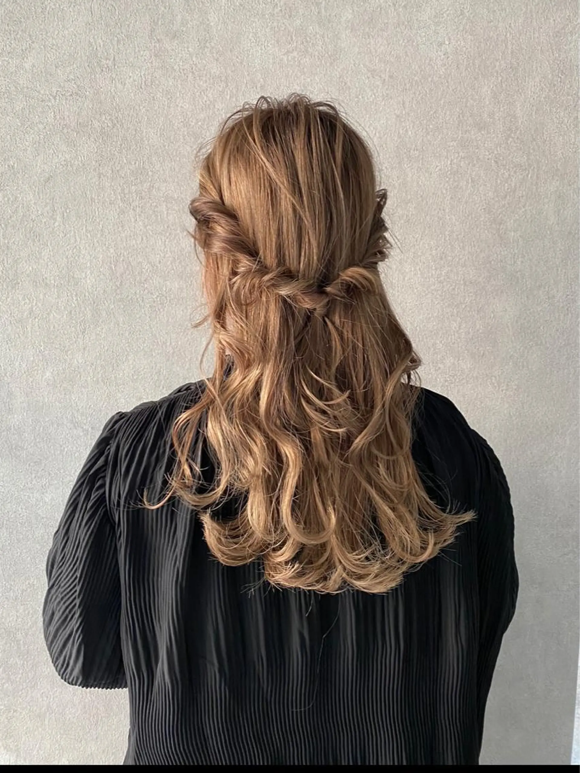 セミロング ヘアアレンジ HONDA KANONのヘアスタイル