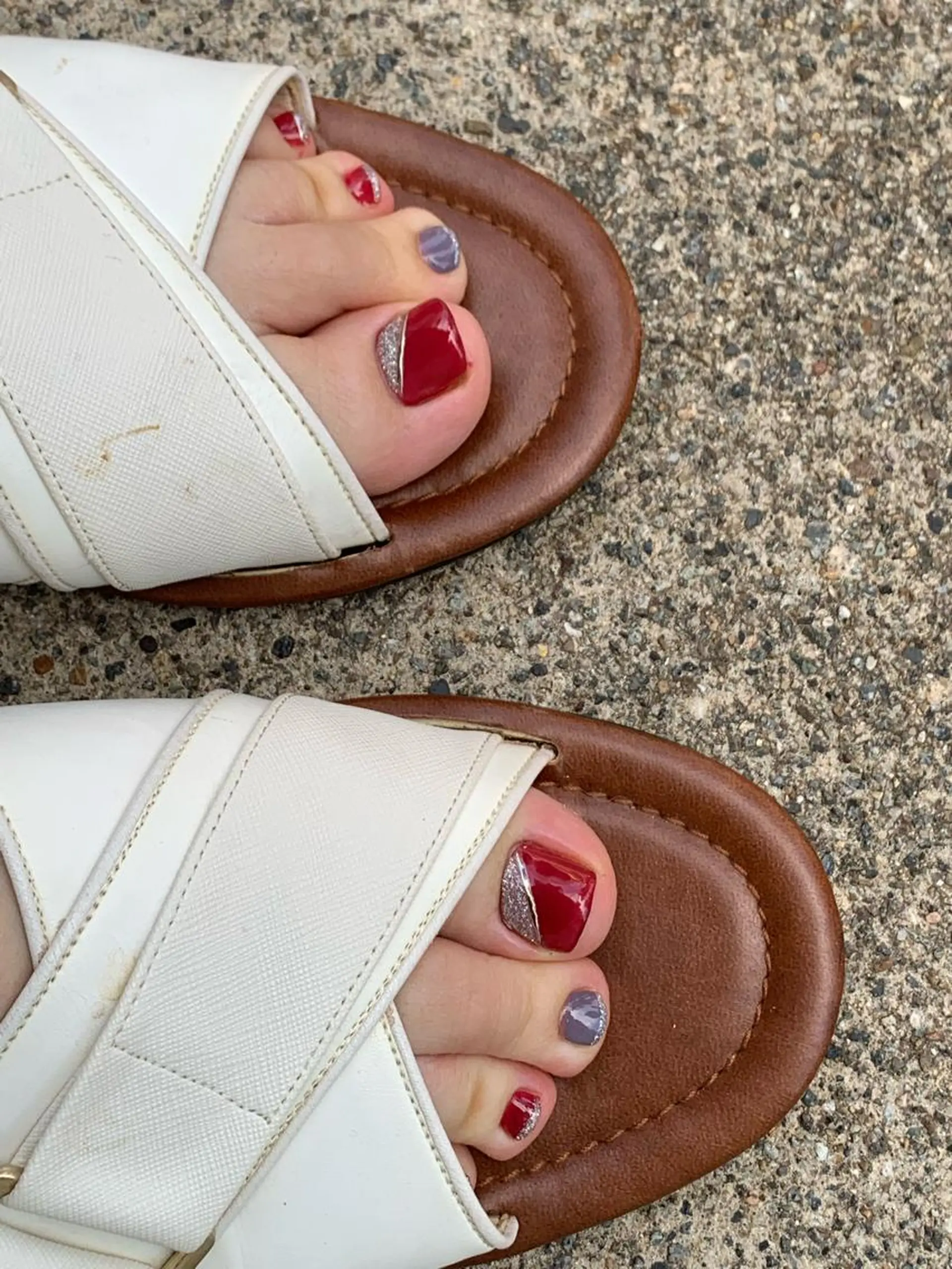 ネイル フットネイル 大崎 奈々のネイルデザイン