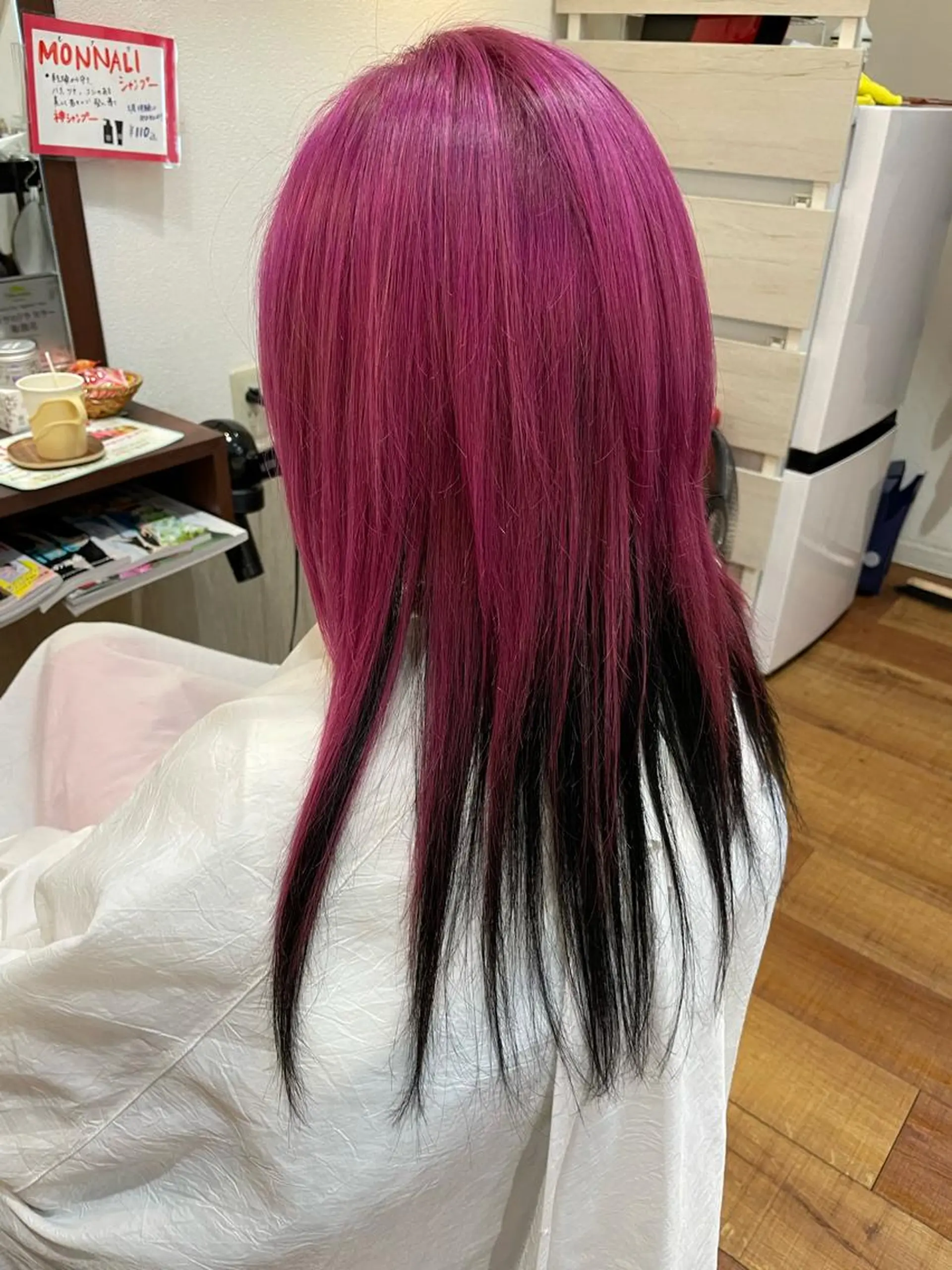 ロング カラー molla所属・やまもと あきこのヘアスタイル