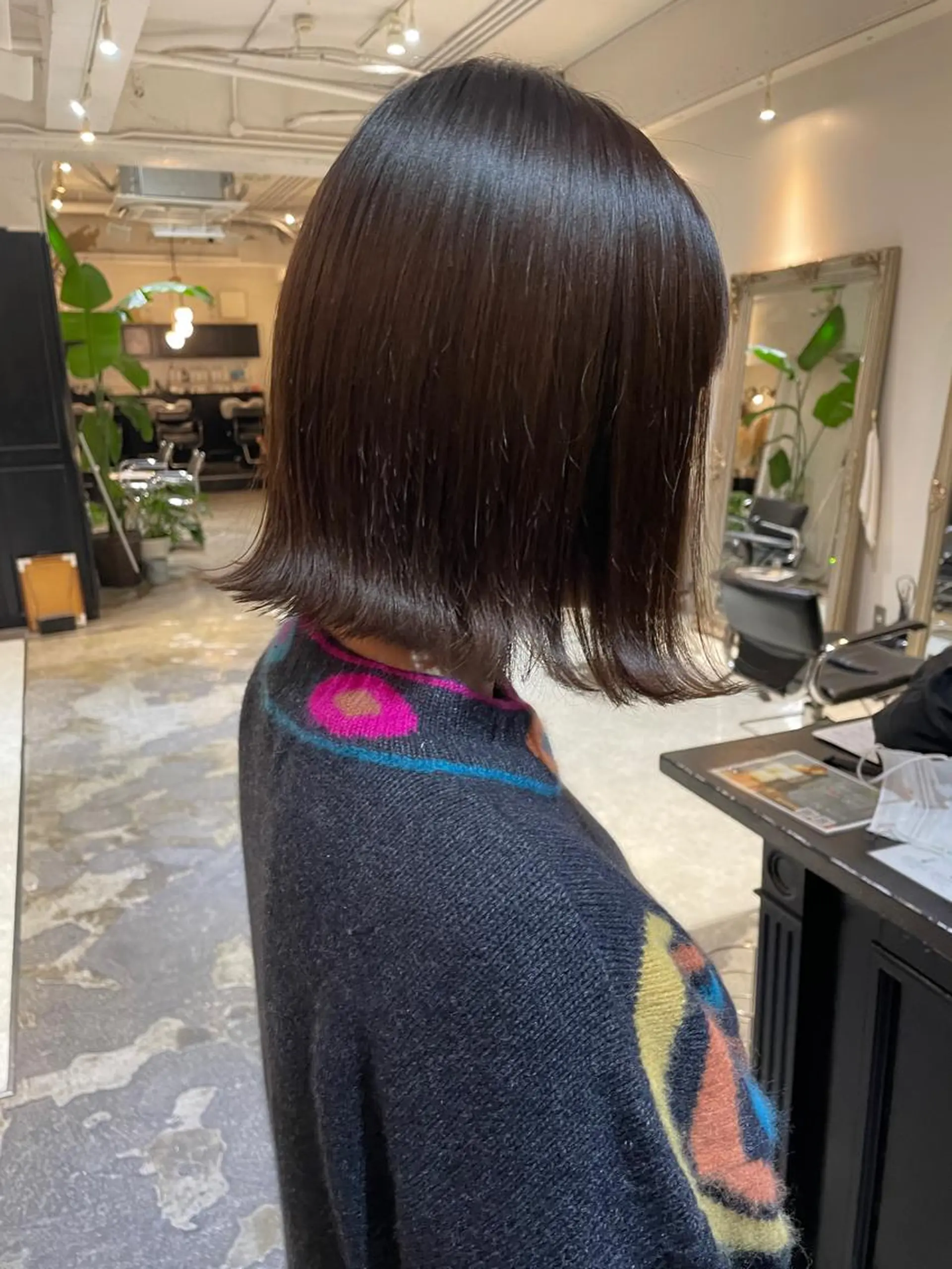 ショート カラー パーマ ヘアアレンジ カット ヘアカラー トリートメント レイヤー/ 透明感カラー/マドカのヘアスタイル