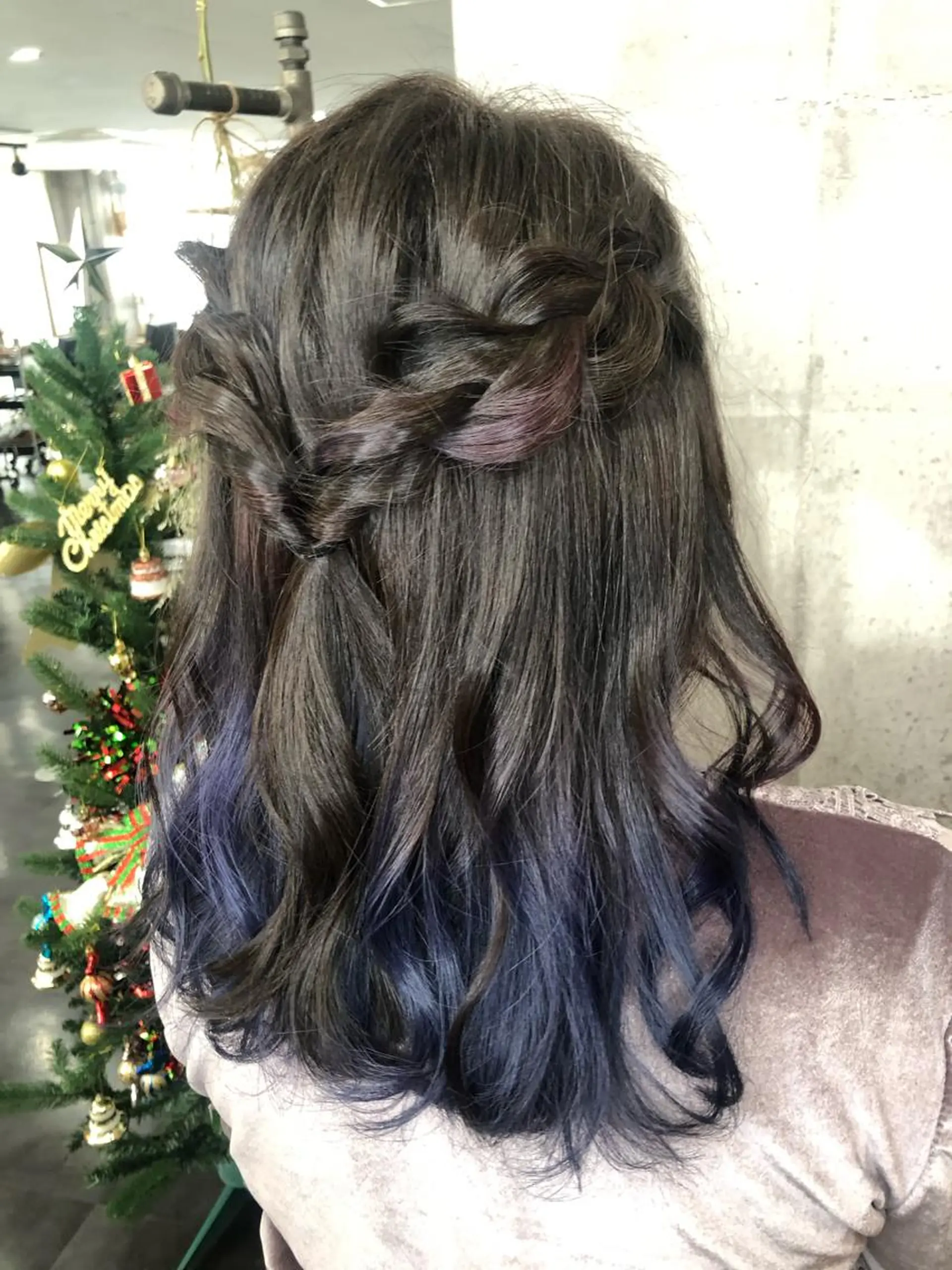 セミロング カラー ヘアアレンジ ブルーカラー インナーカラー パープルカラー SOY-KUFU高田馬場所属・レイヤー♡艶髪♡ 韓国風♡加藤あゆみのヘアスタイル