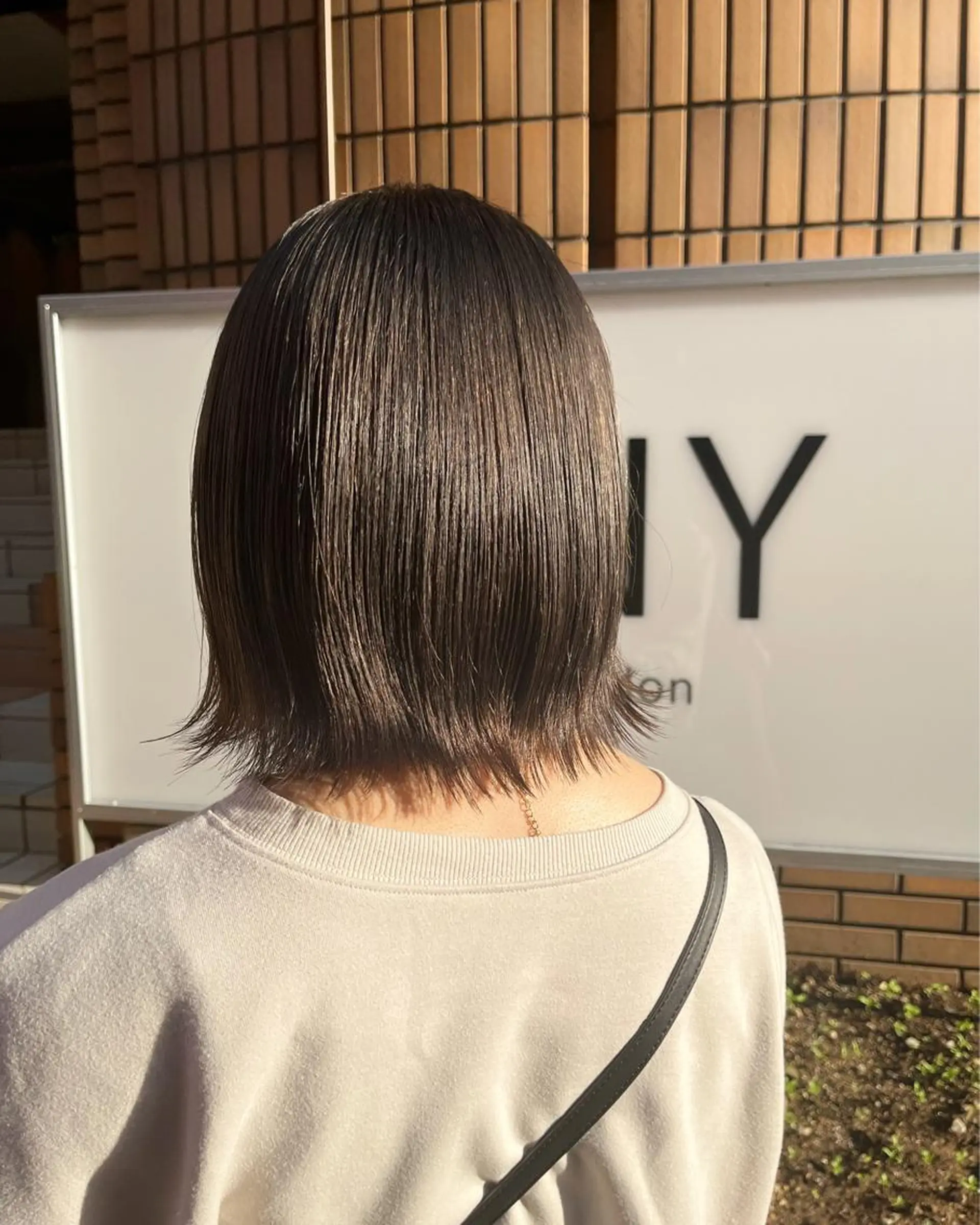 ミディアム カラー ヘアカラー トリートメント ヘアセット ハイトーン/レイヤー 💜Akaneのヘアスタイル