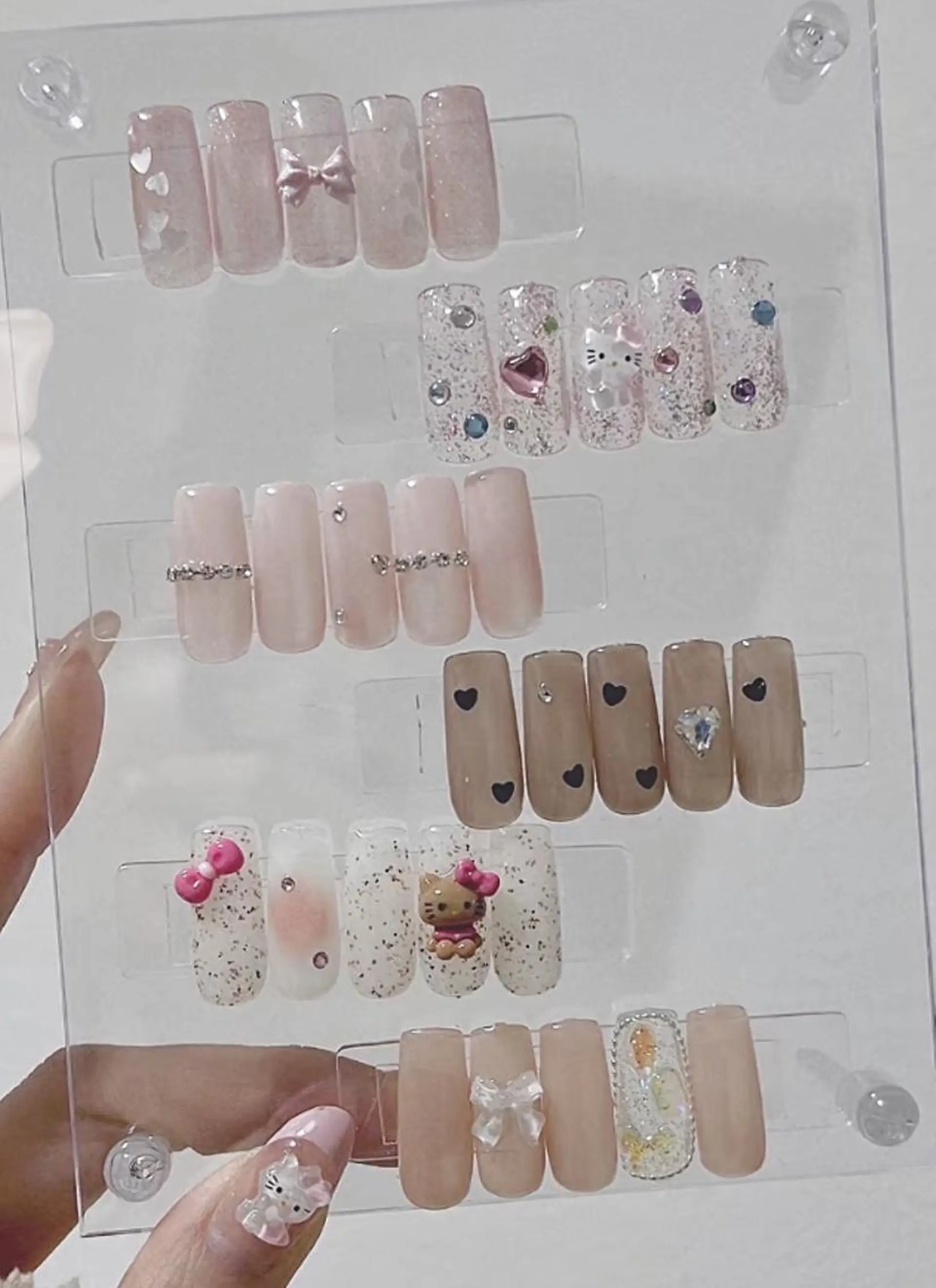 ネイル ビルドアップ ビューティーのネイルデザイン