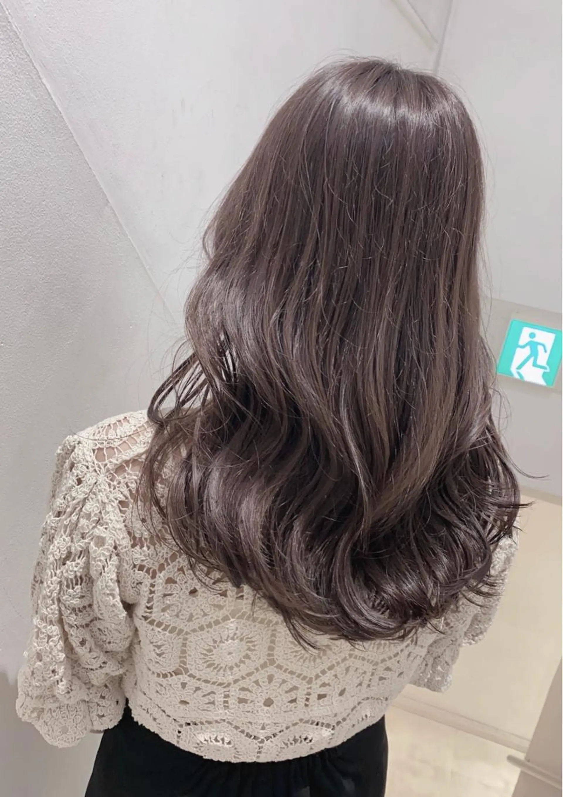 ロング カラー ラベンダーカラー ✨くびれスタイル✨️ 戸嶋穂乃香のヘアスタイル