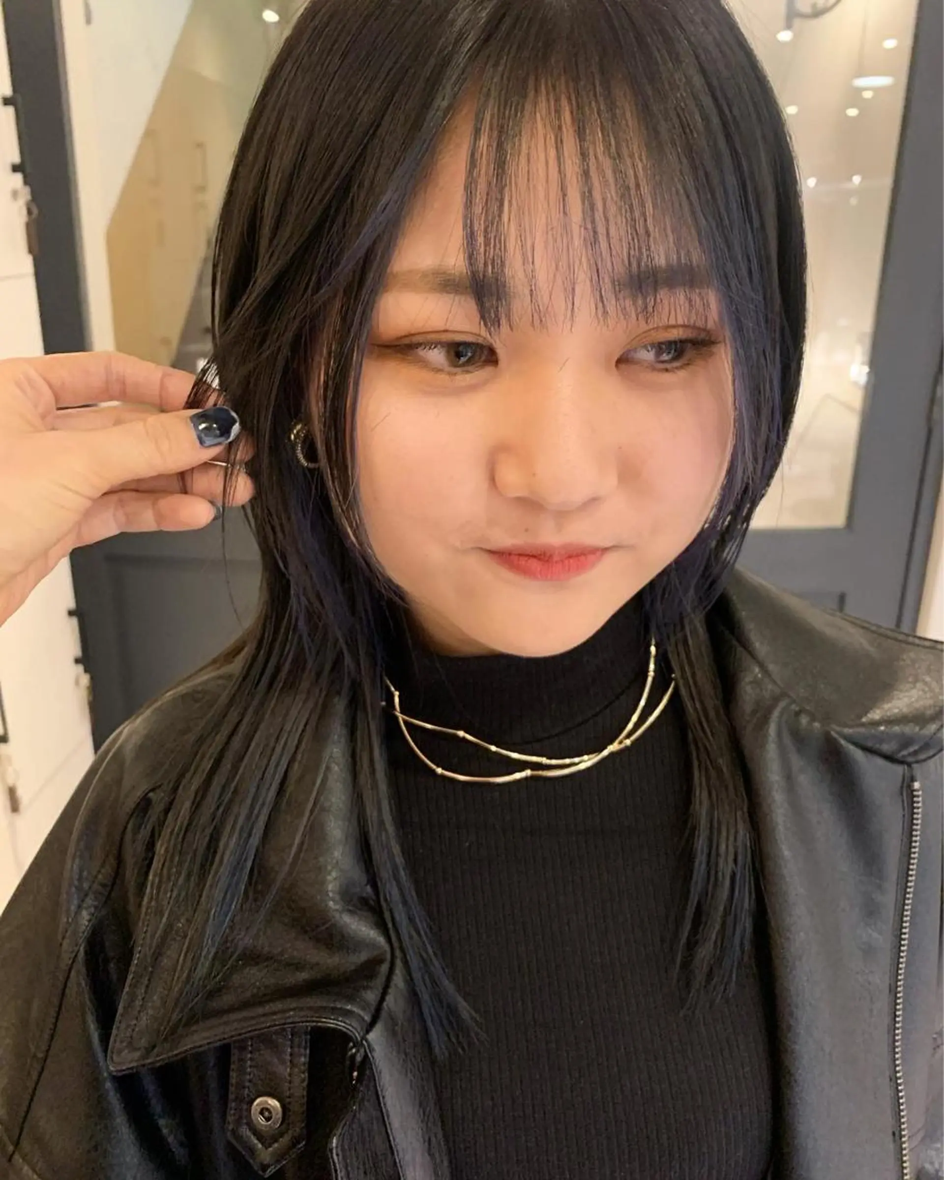 ロング カラー パーマ ヘアアレンジ メンズ キッズ ネイル マツエク・マツパ メンズウルフカット アディクシーカラー ブルーカラー ロング ウルフカット SALOWIN梅田茶屋町店所属・ウルフレイヤーカット /チヒロのヘアスタイル