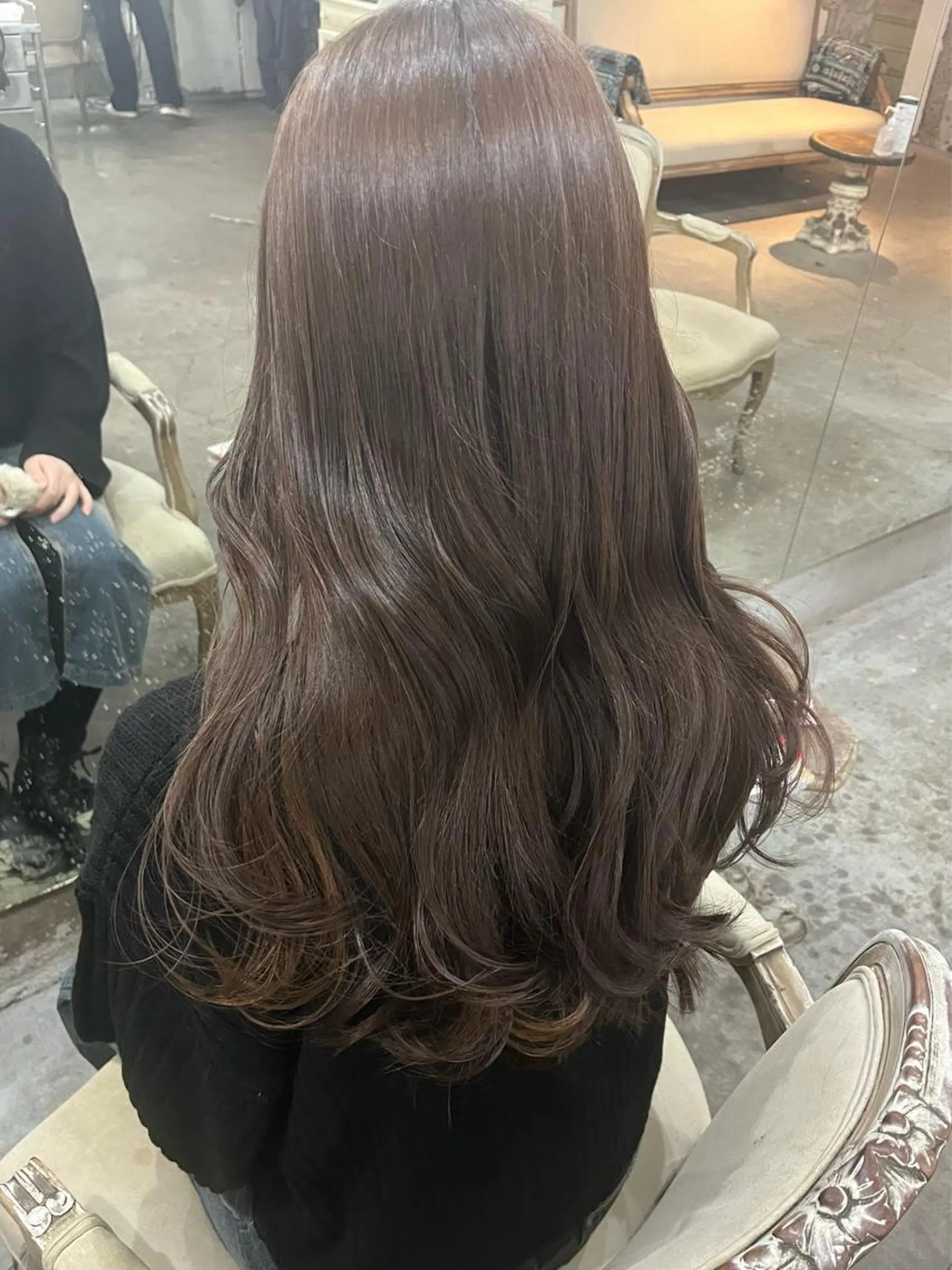 ロング カラー ヘアアレンジ ベージュカラー グレージュ ラベンダーカラー ラベンダーベージュ ミルクティーベージュ カット ヘアカラー トリートメント レイヤー/グレージュ 🤍奥開梨恵のヘアスタイル