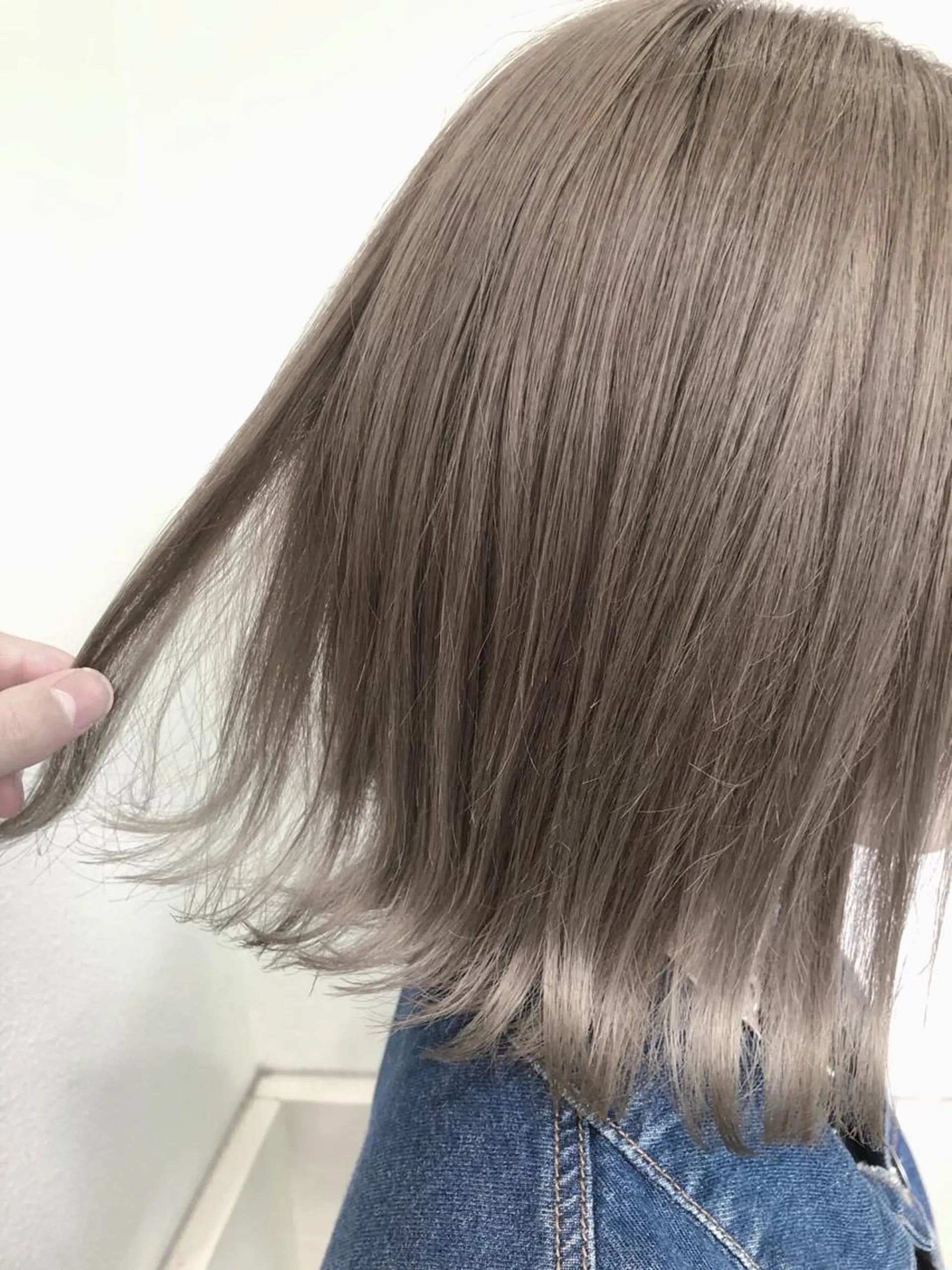 ショート カラー 切りっぱなしボブ グレージュ ミルクティーグレージュ ボブ カット ヘアカラー トリートメント GiseL天神カラー 髪質改善/ブリーチのヘアスタイル