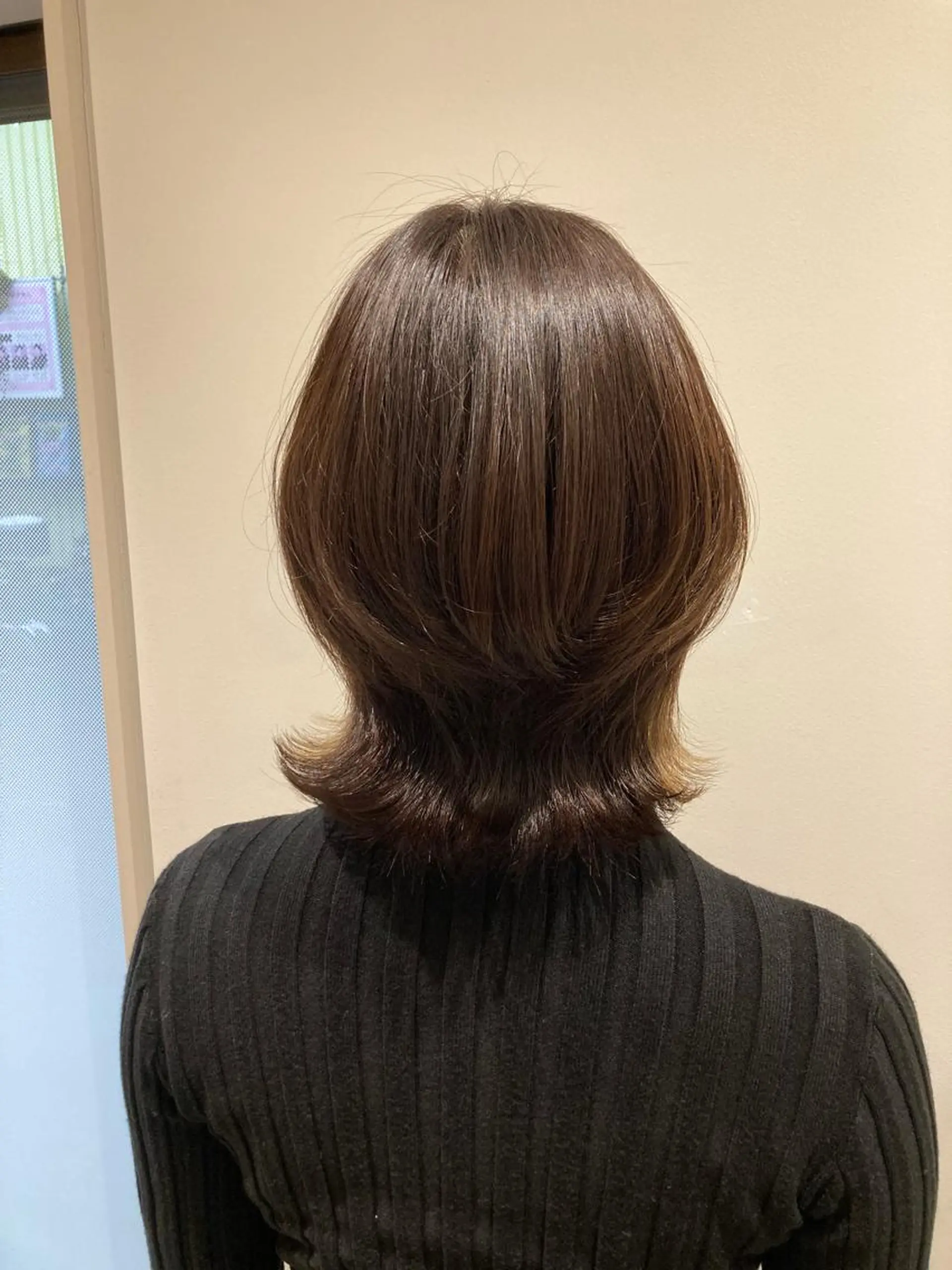 ショート ウルフカット 折本 沙織のヘアスタイル