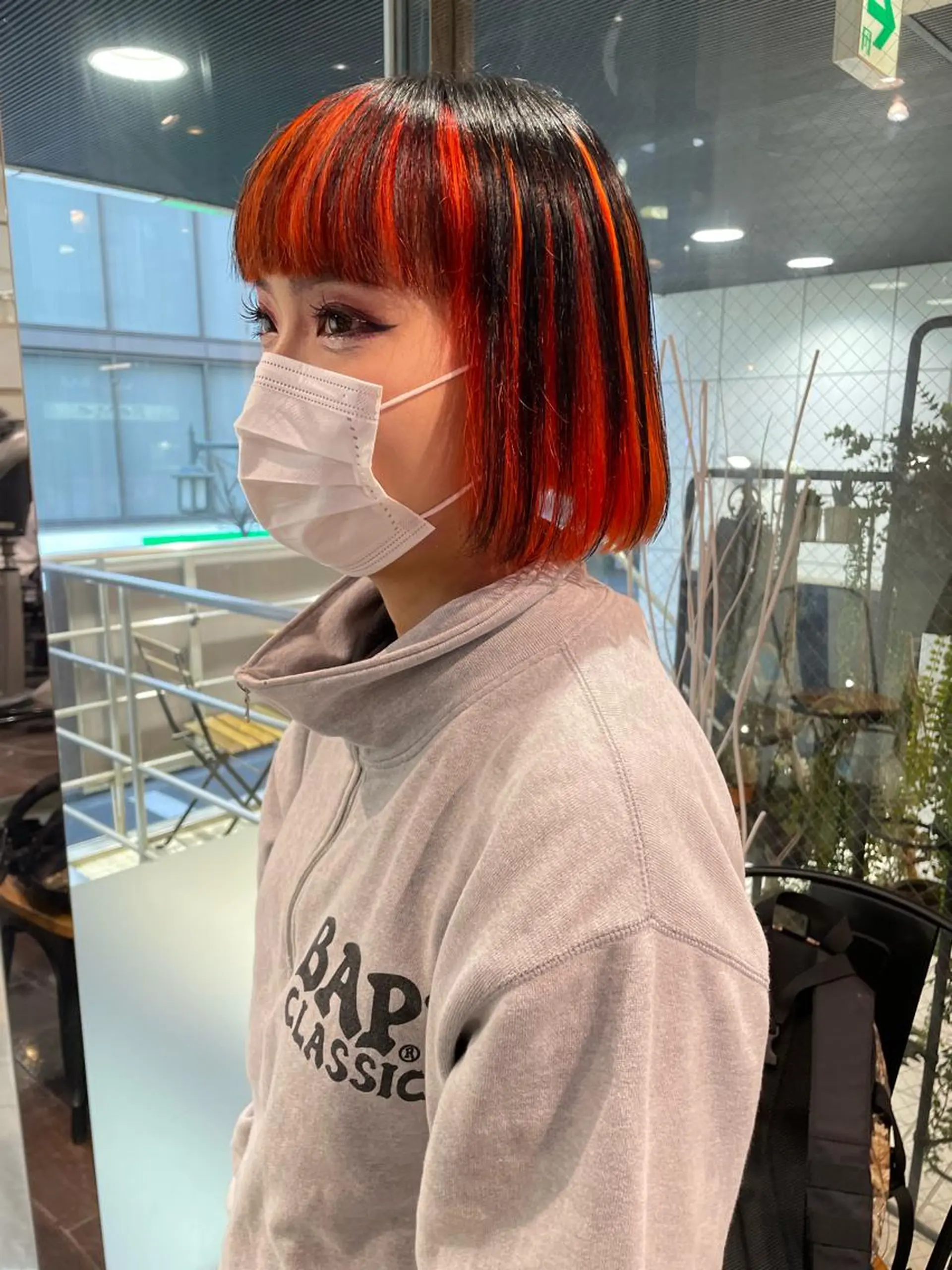 ミディアム カラー ミディアムパーマ ベージュカラー 黒髪 ブリーチ ブルーカラー 酸性ストレート 🤍🎀honokaのヘアスタイル