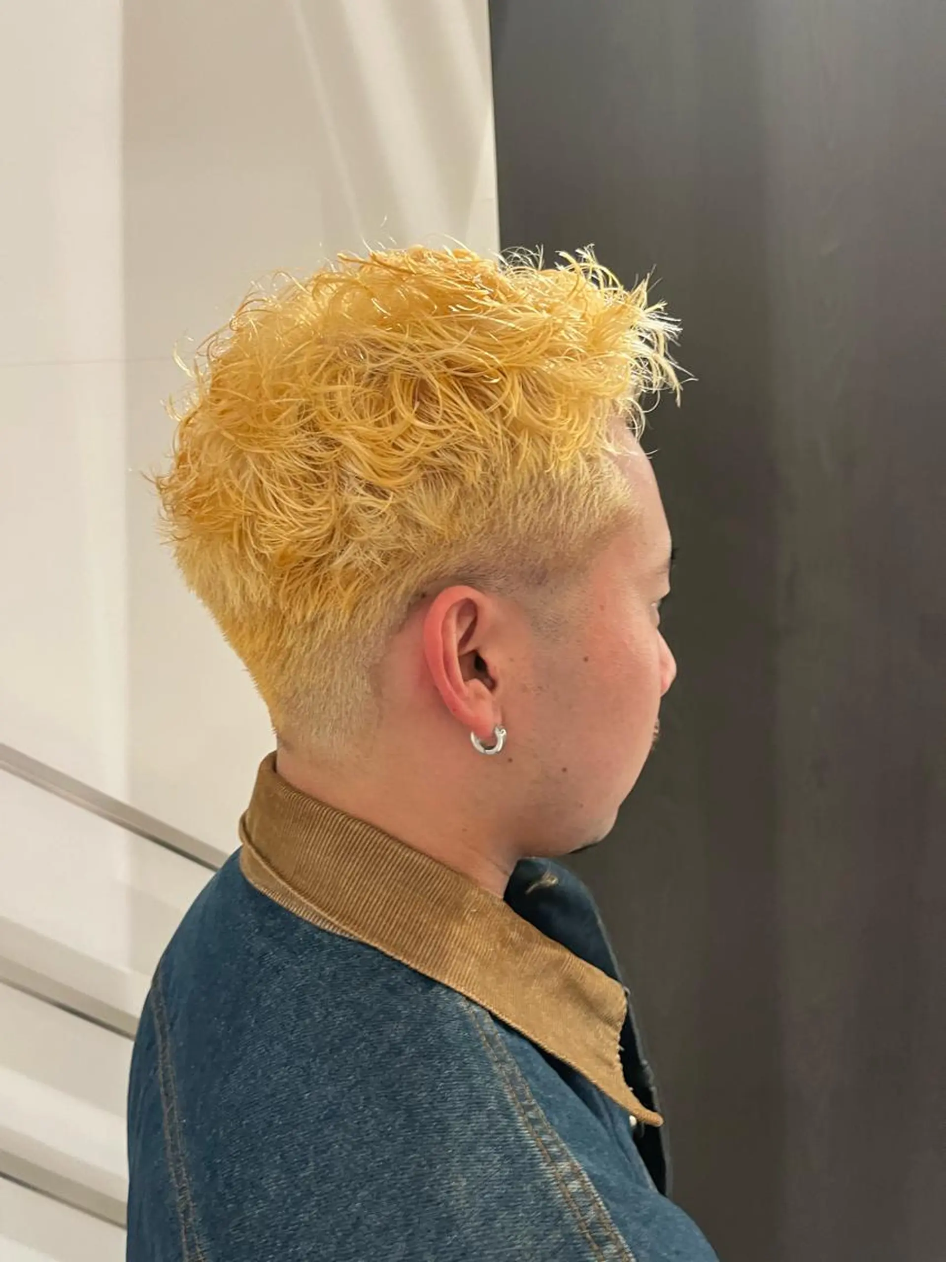 ショート パーマ メンズ ヘアカラー 店舗移動します ご連絡くださいESAのヘアスタイル