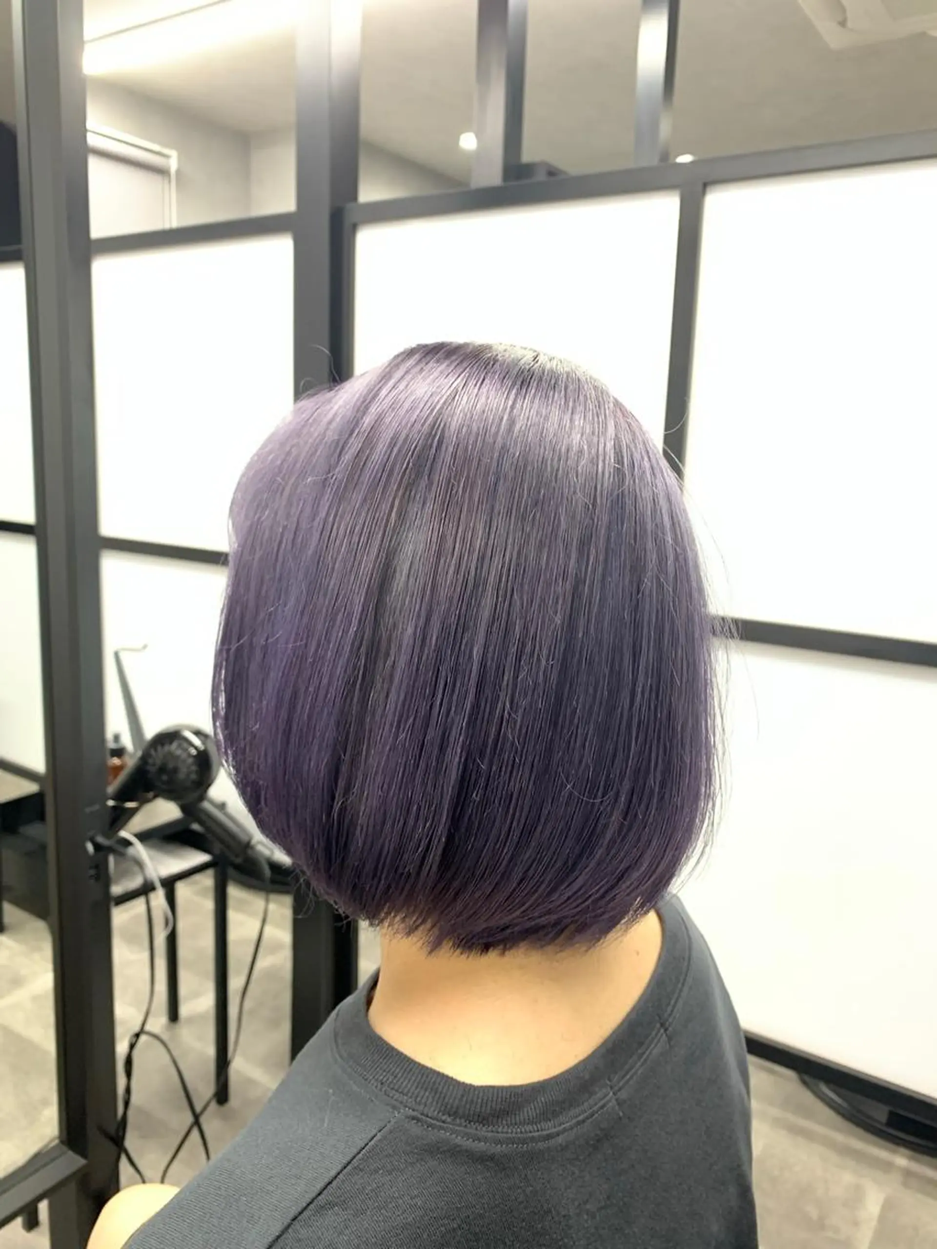 ショート カラー ブリーチ ブルーカラー カット ヘアカラー トリートメント hairworksbadass所属・菊地 旬のヘアスタイル