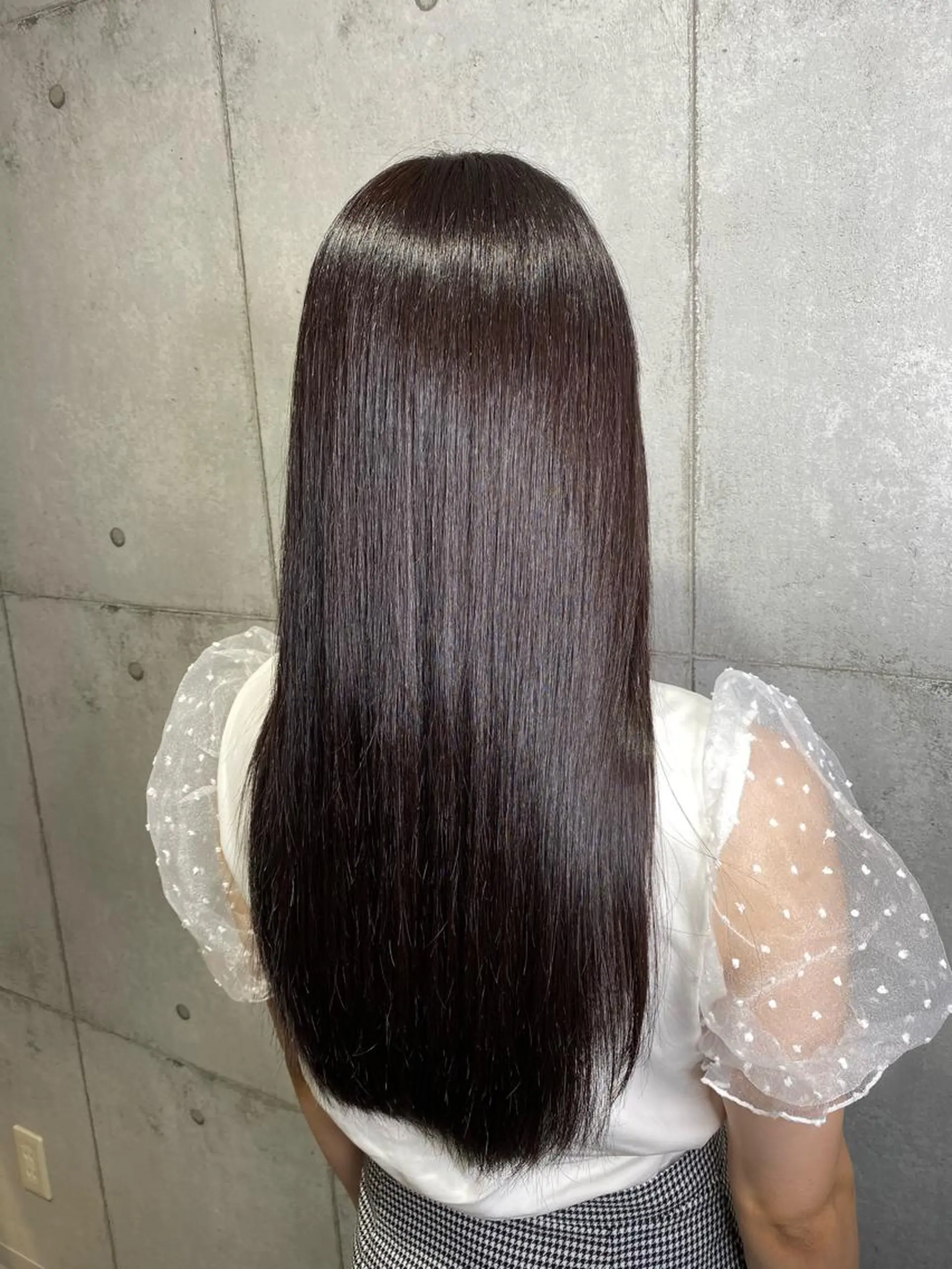 ロング newi WASHIOのヘアスタイル