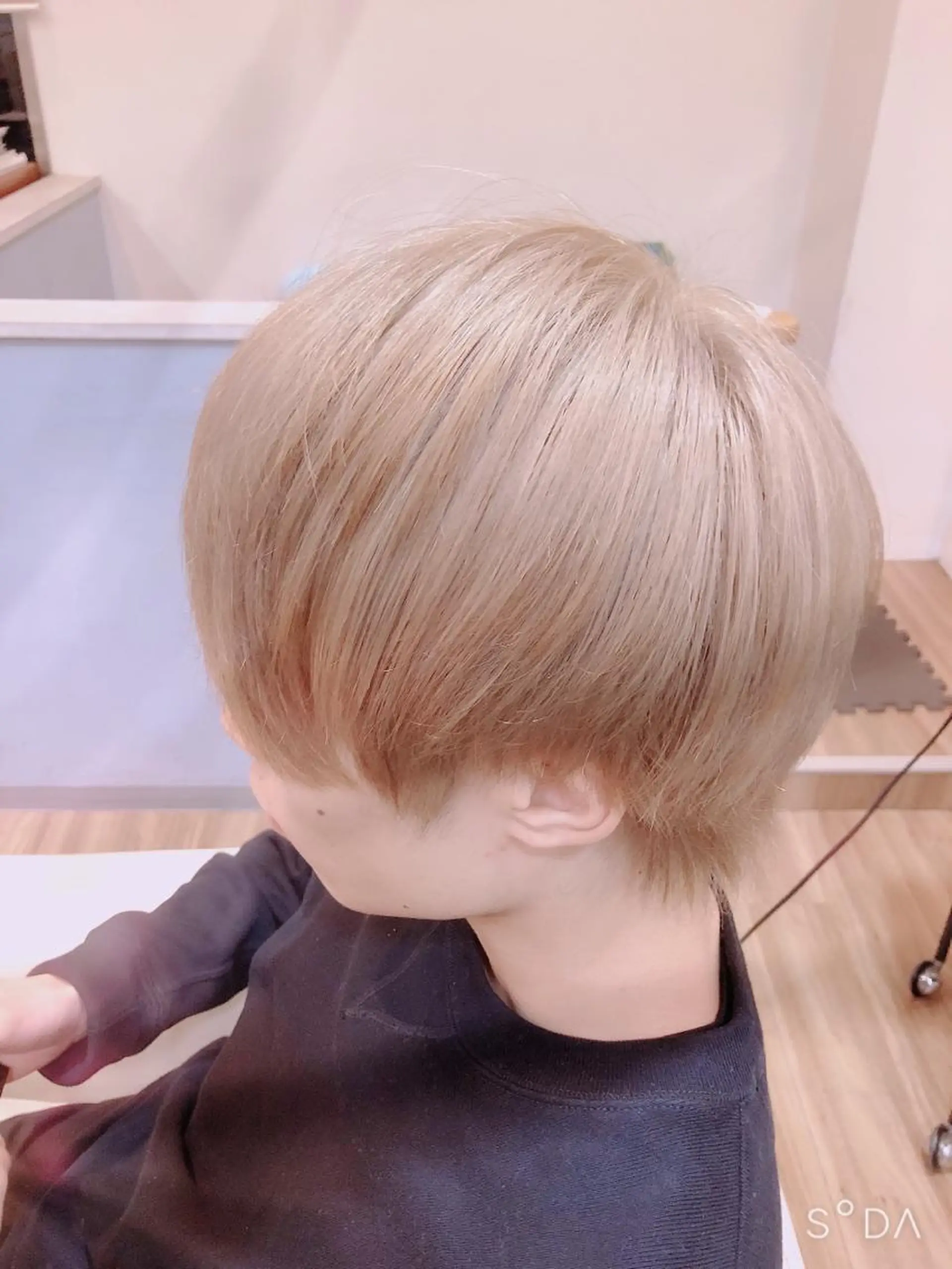 ショート メンズ メンズブリーチ メンズハイトーン トレンド透明感カラー 大貫 昂涼 🐹のヘアスタイル