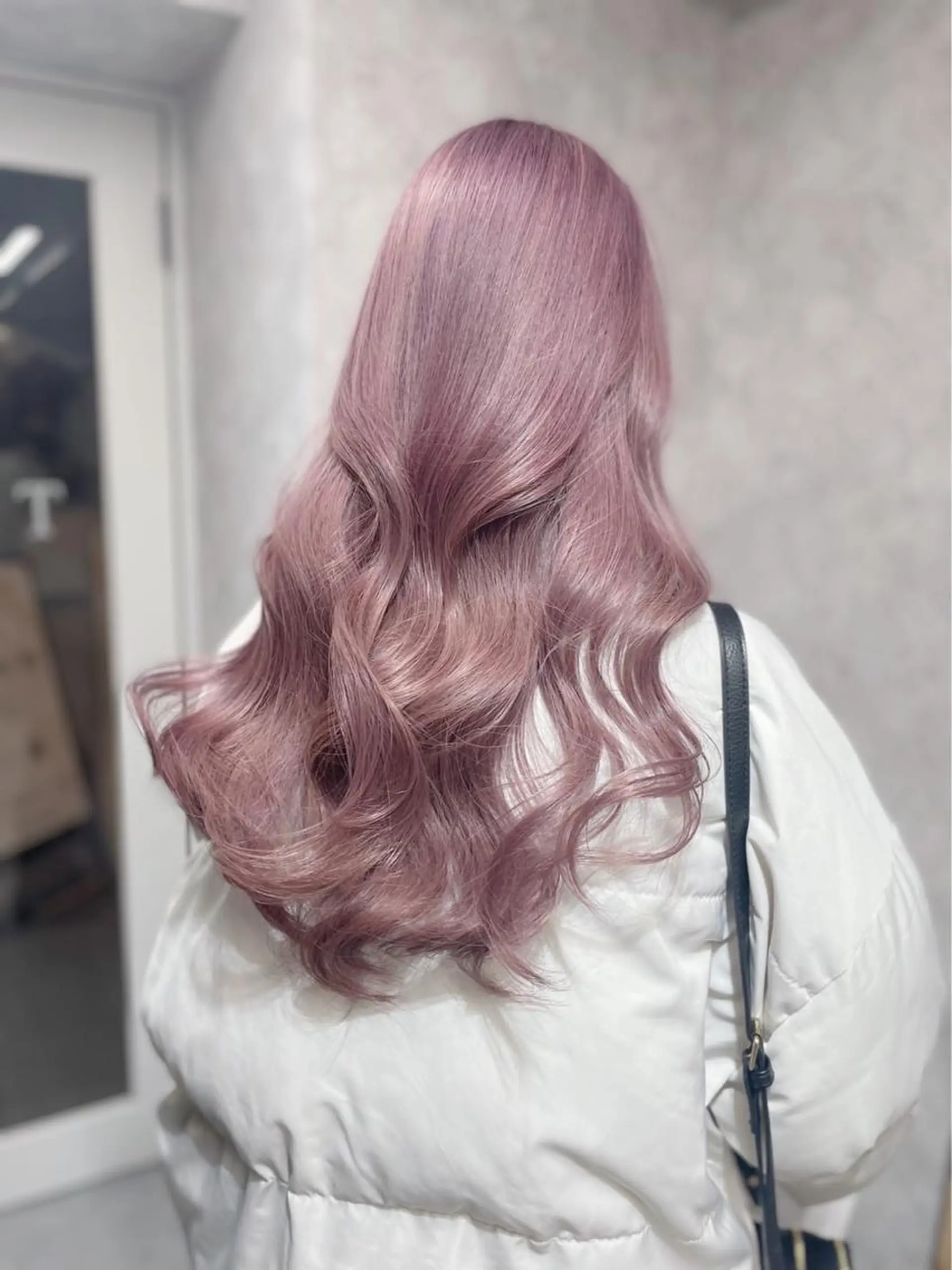 セミロング カラー メンズモテパーマ💙 fuwaのヘアスタイル
