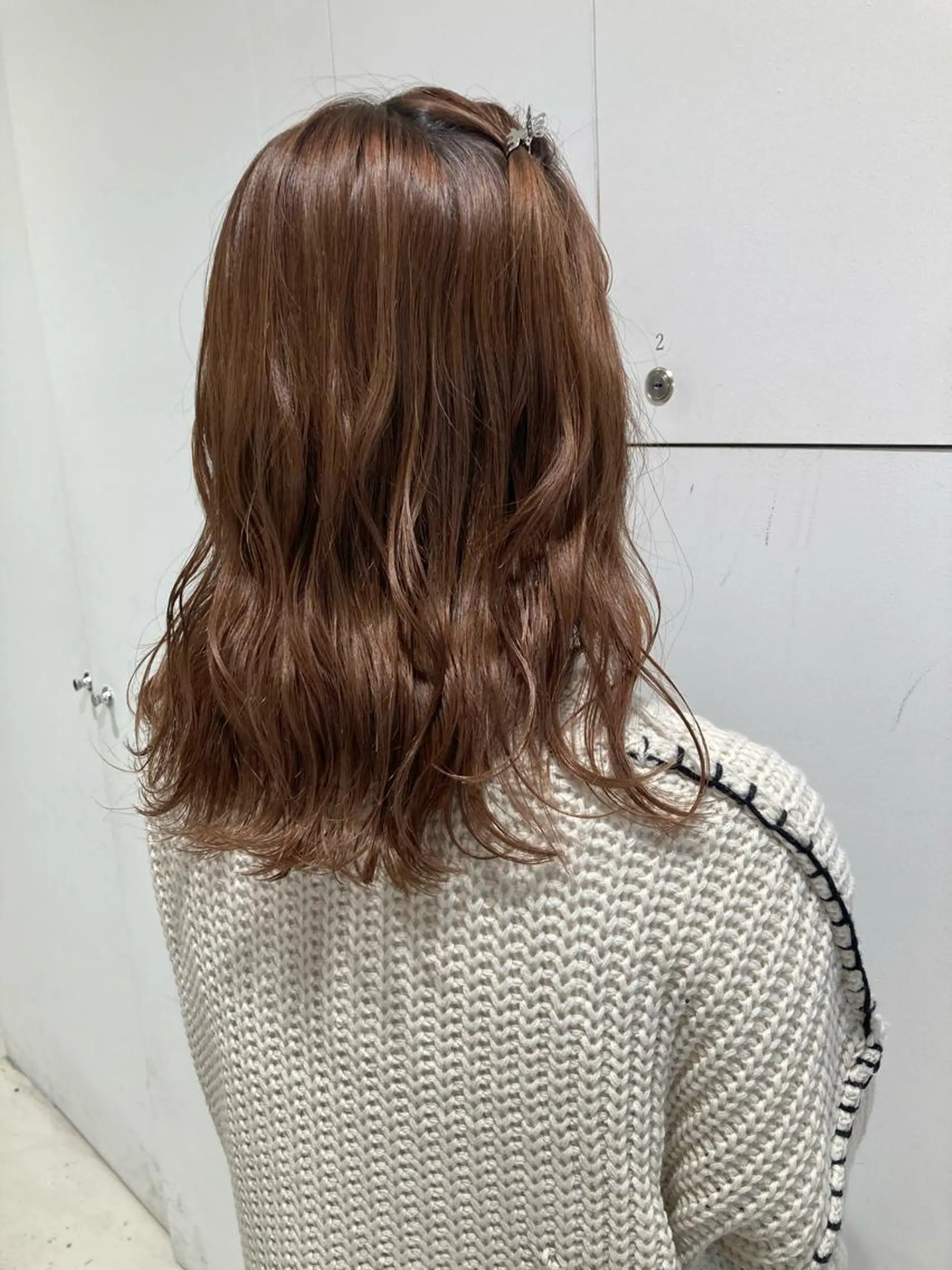 セミロング ヘアアレンジ ヘアセット オリーブカラー🫧 nanohaのヘアスタイル