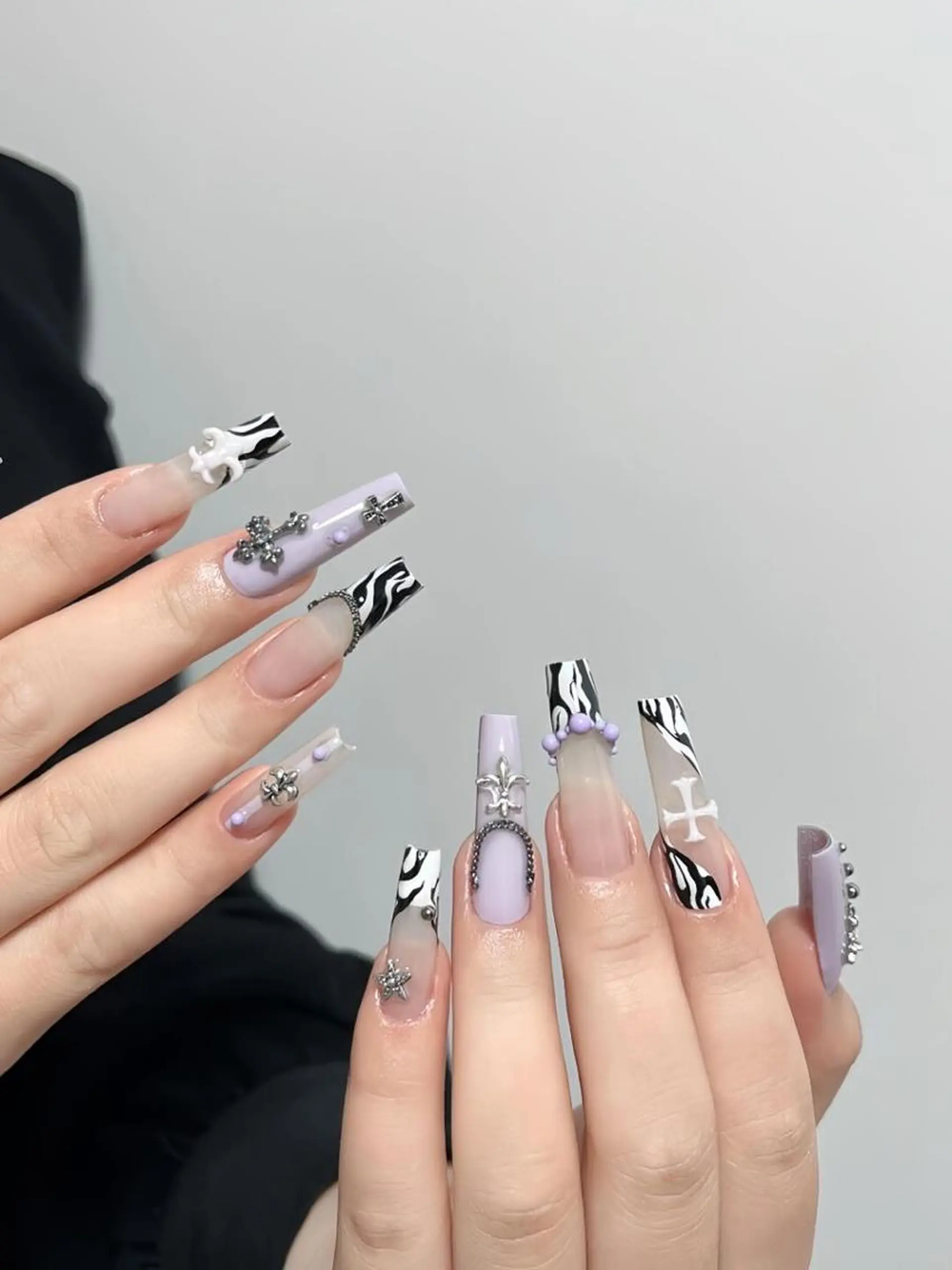 ネイル 長さ出し フレンチネイル グラデーション 卒業式 マグネットネイル ハンドネイル MIHANA YUKIのネイルデザイン