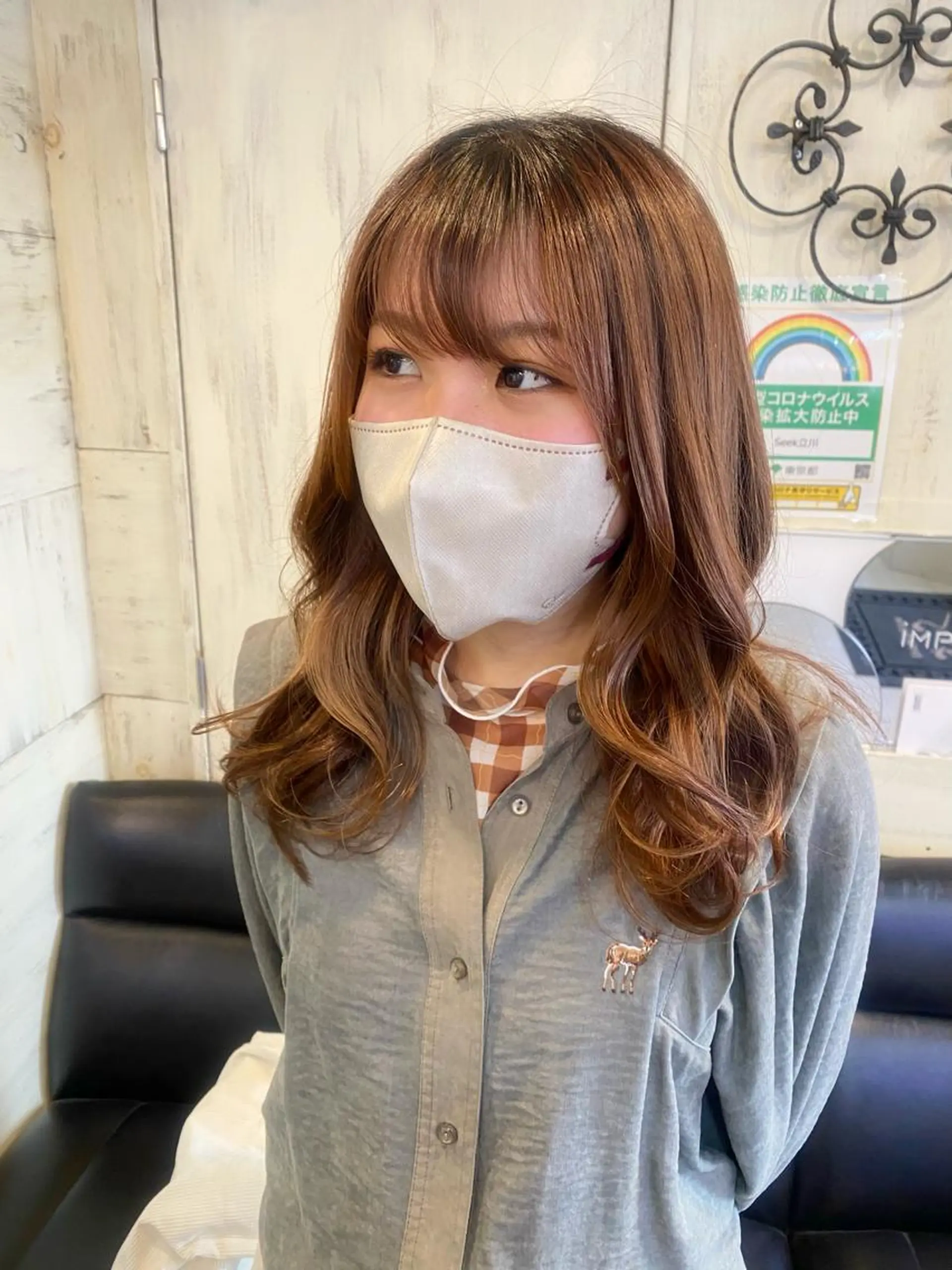 セミロング カラー パーマ ヘアアレンジ kame🤍 韓国ヘア🇰🇷🖤のヘアスタイル