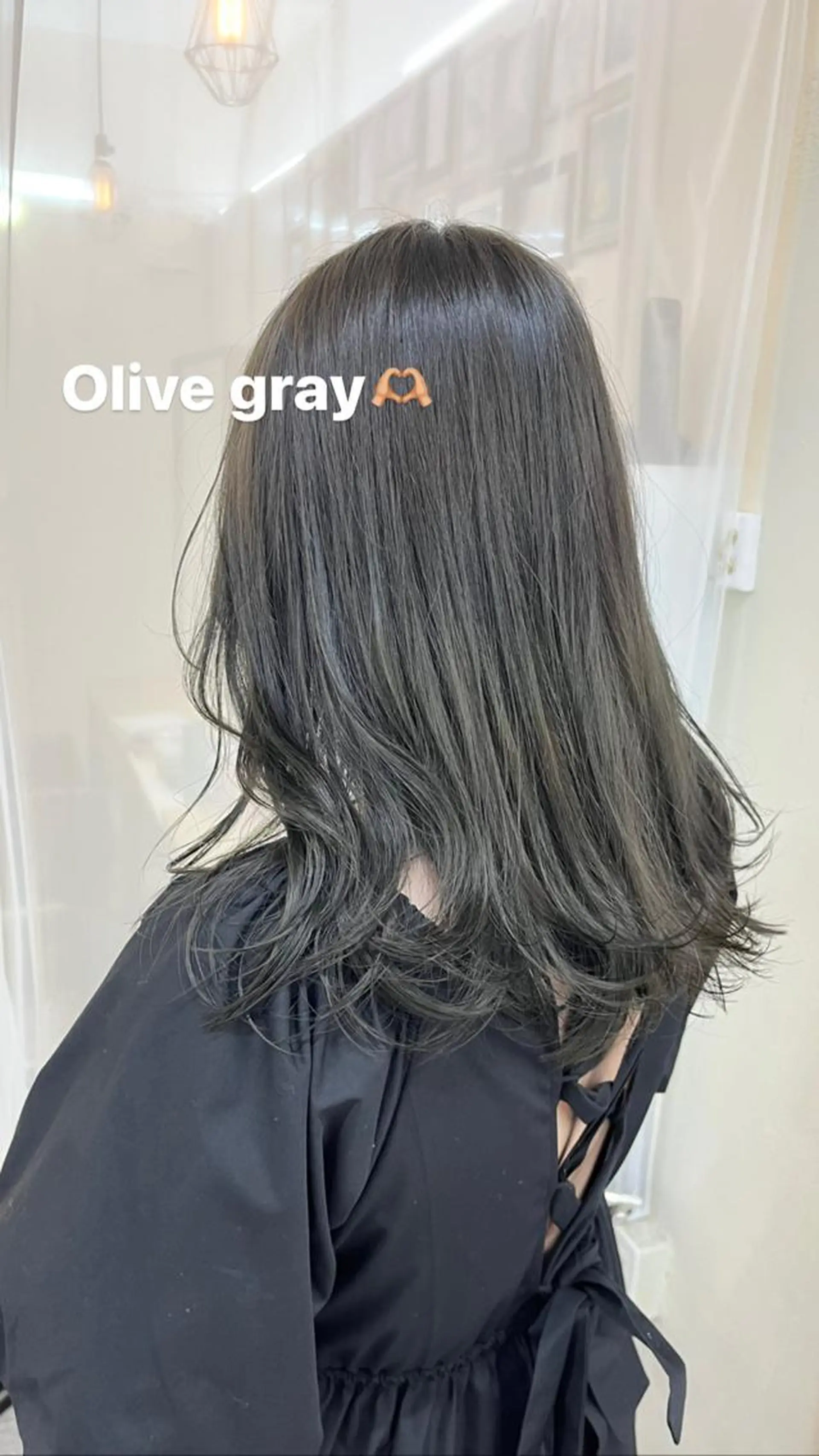 セミロング カラー ヘアカラー エクステ ハイトーン 💭黒崎ハルカのヘアスタイル