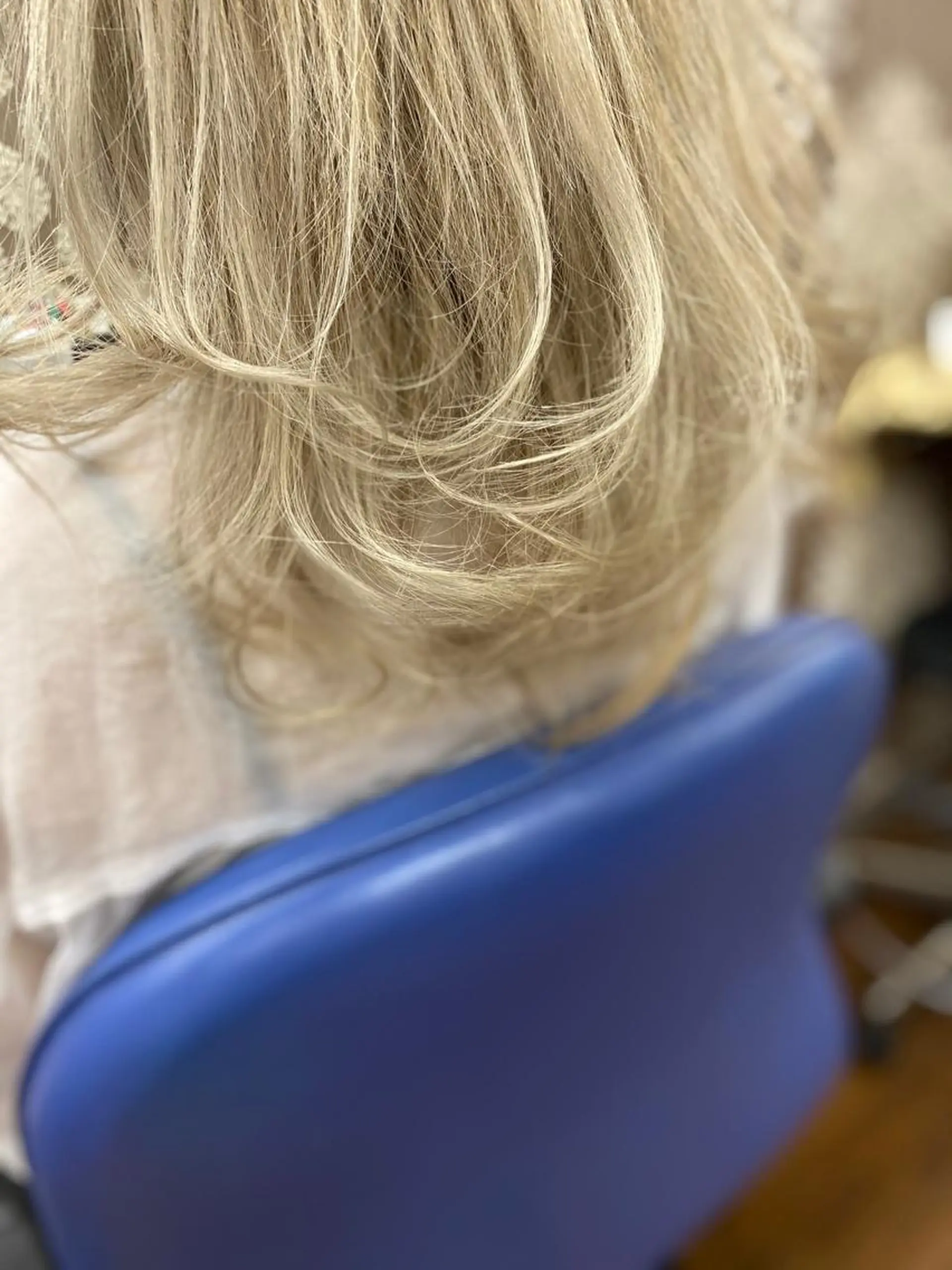 カラー ブリーチ ヘアカラー トリートメント Relaxation Saljuのヘアスタイル