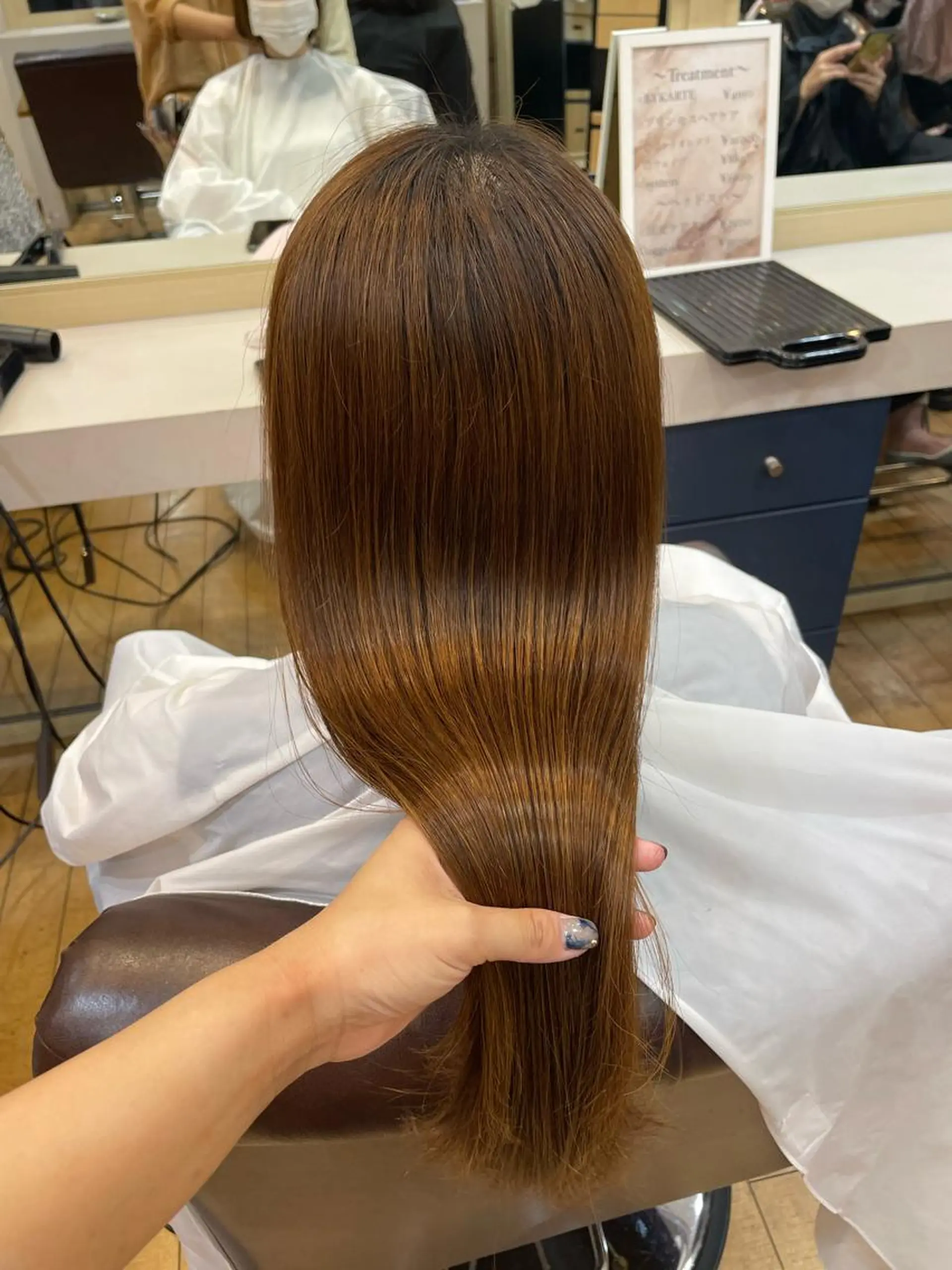 ロング トリートメント 山本 眞白のヘアスタイル