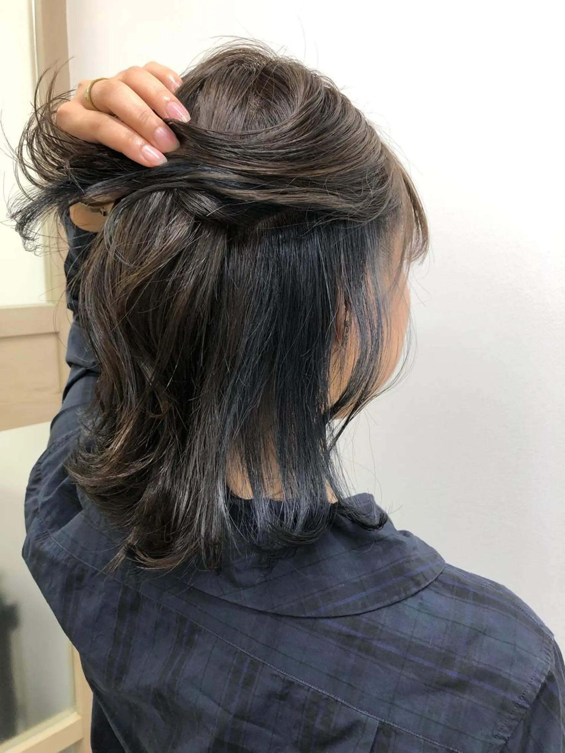 ミディアム カラー パーマ 天野 涼のヘアスタイル