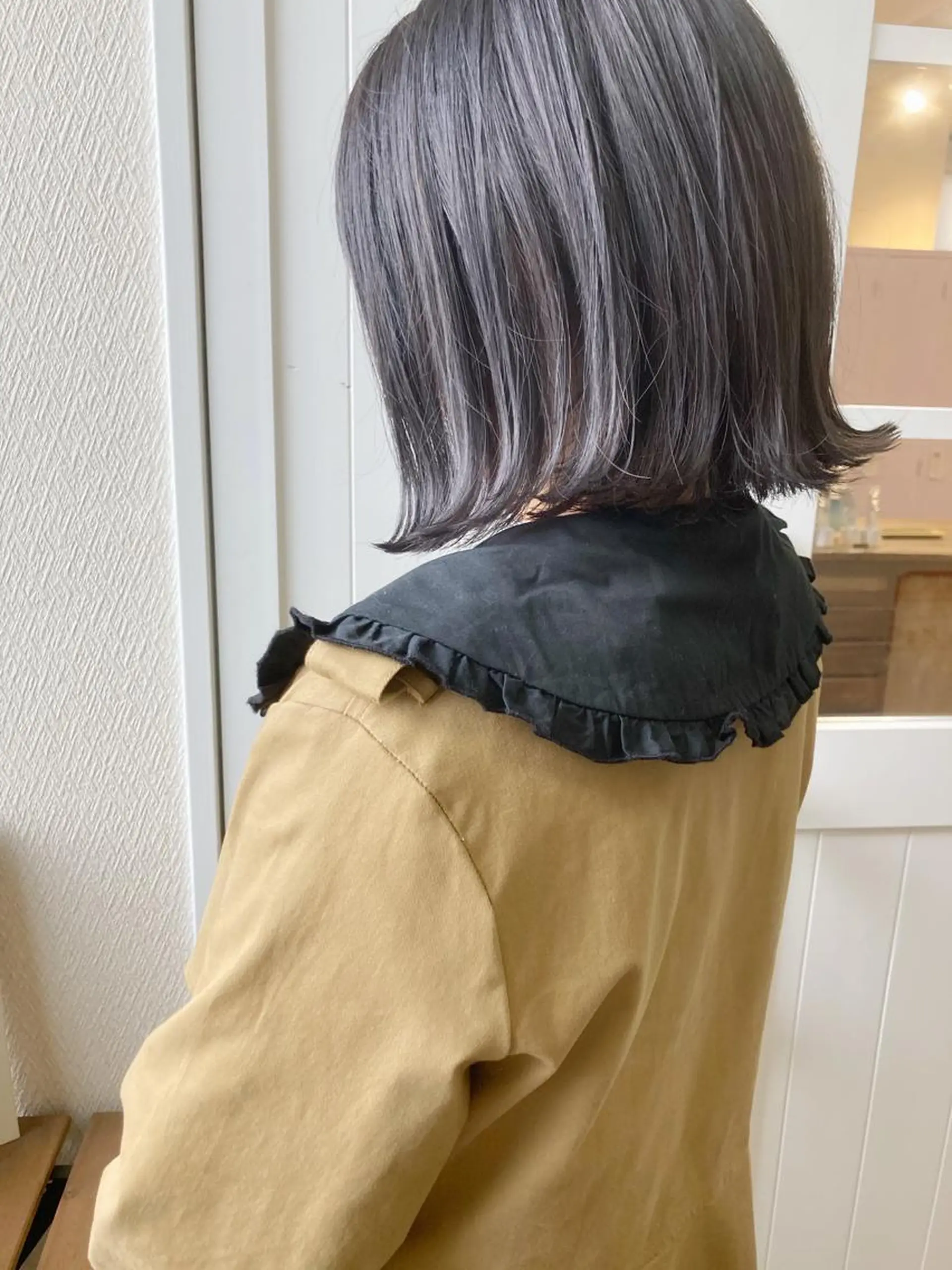 ミディアム カラー ブリーチ グレージュ ラベンダーカラー ラベンダーグレージュ ラベンダーグレー カット ヘアカラー 小木曽智美 /ボブ/ショートのヘアスタイル