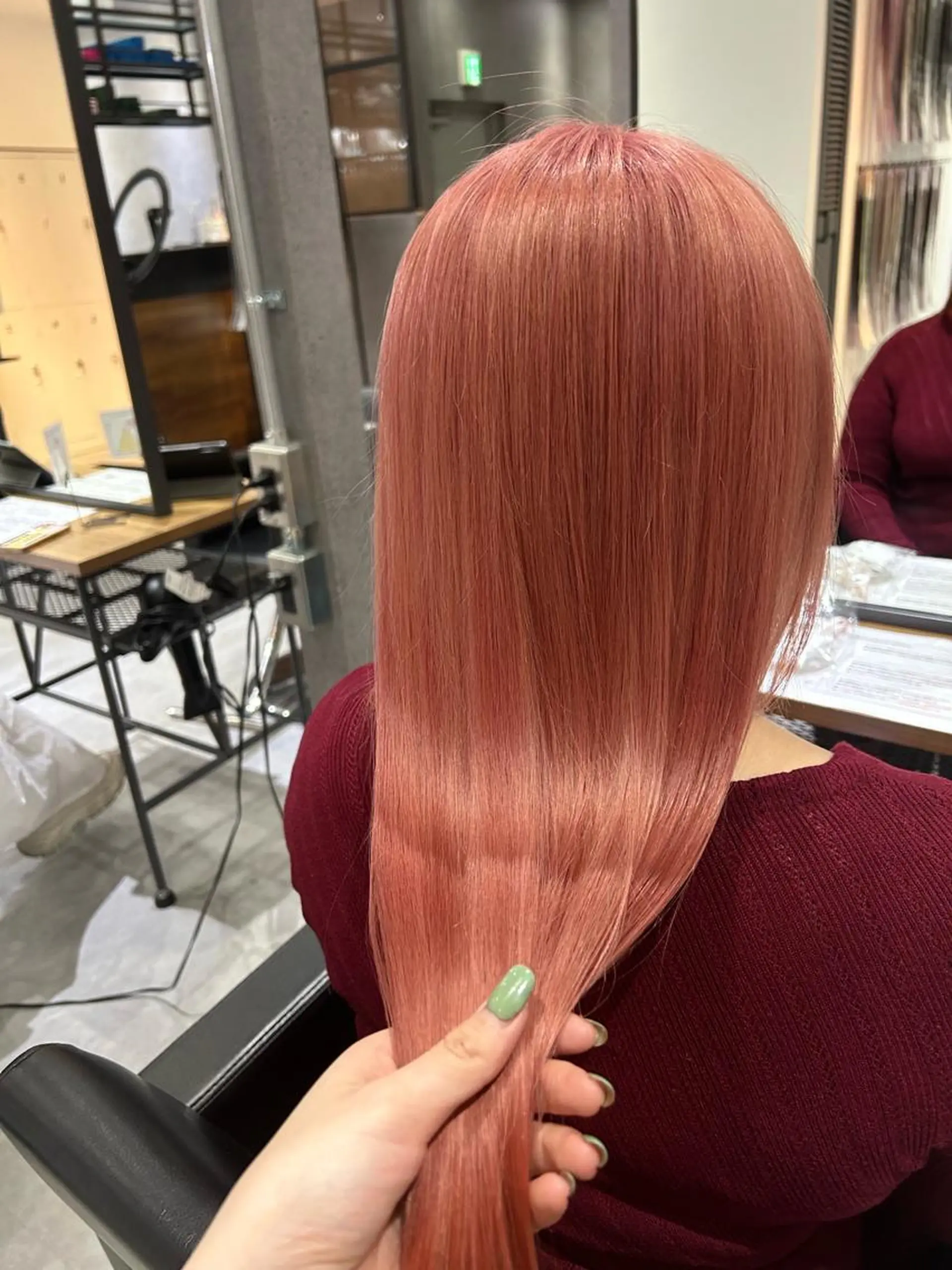 ロング カラー ベージュカラー ピンクカラー ピンクベージュ ヘアカラー ENA💗NEXT /ハイトーンエクステのヘアスタイル