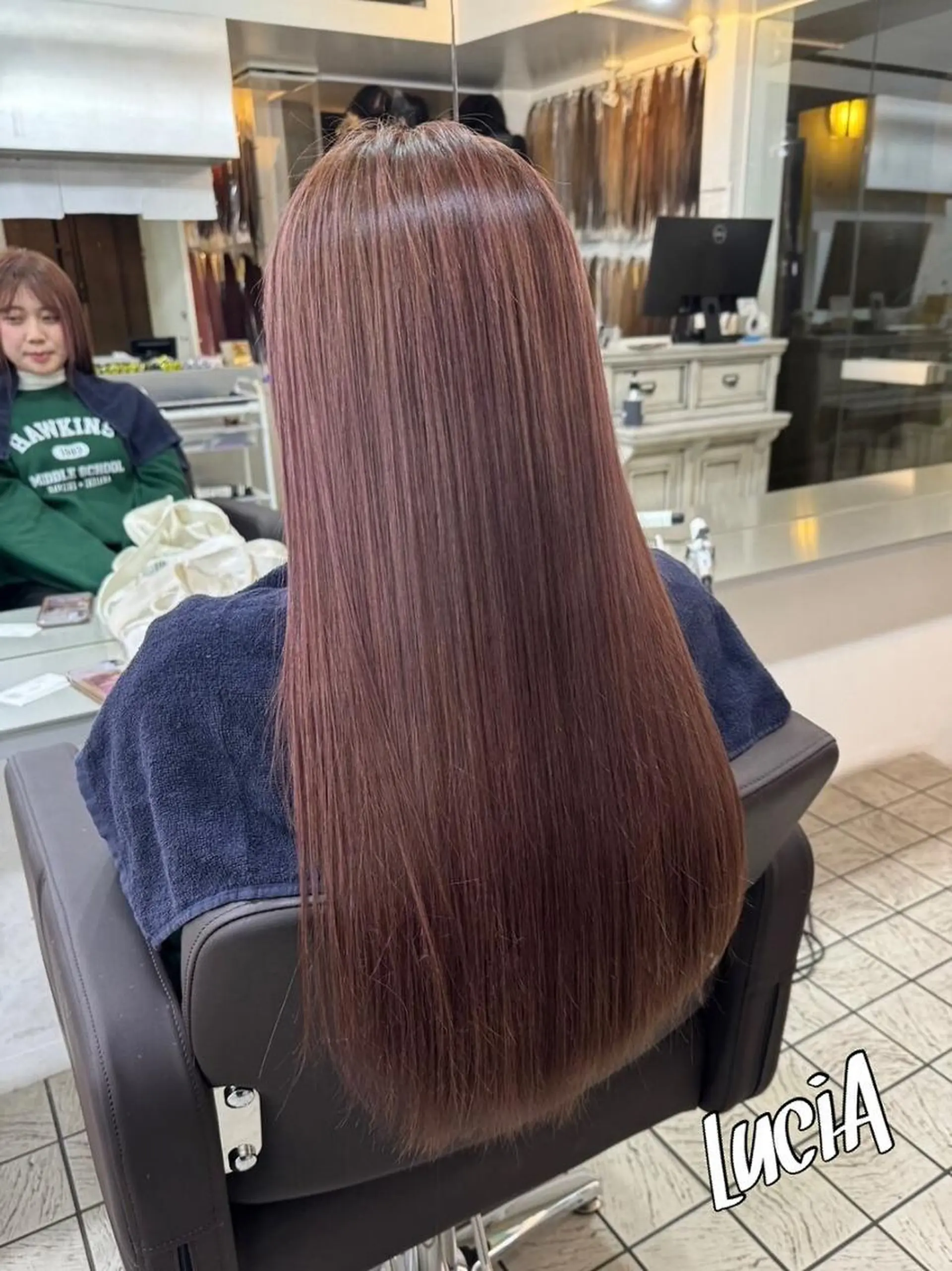ロング カラー ヘアアレンジ エクステ LuciAのヘアスタイル