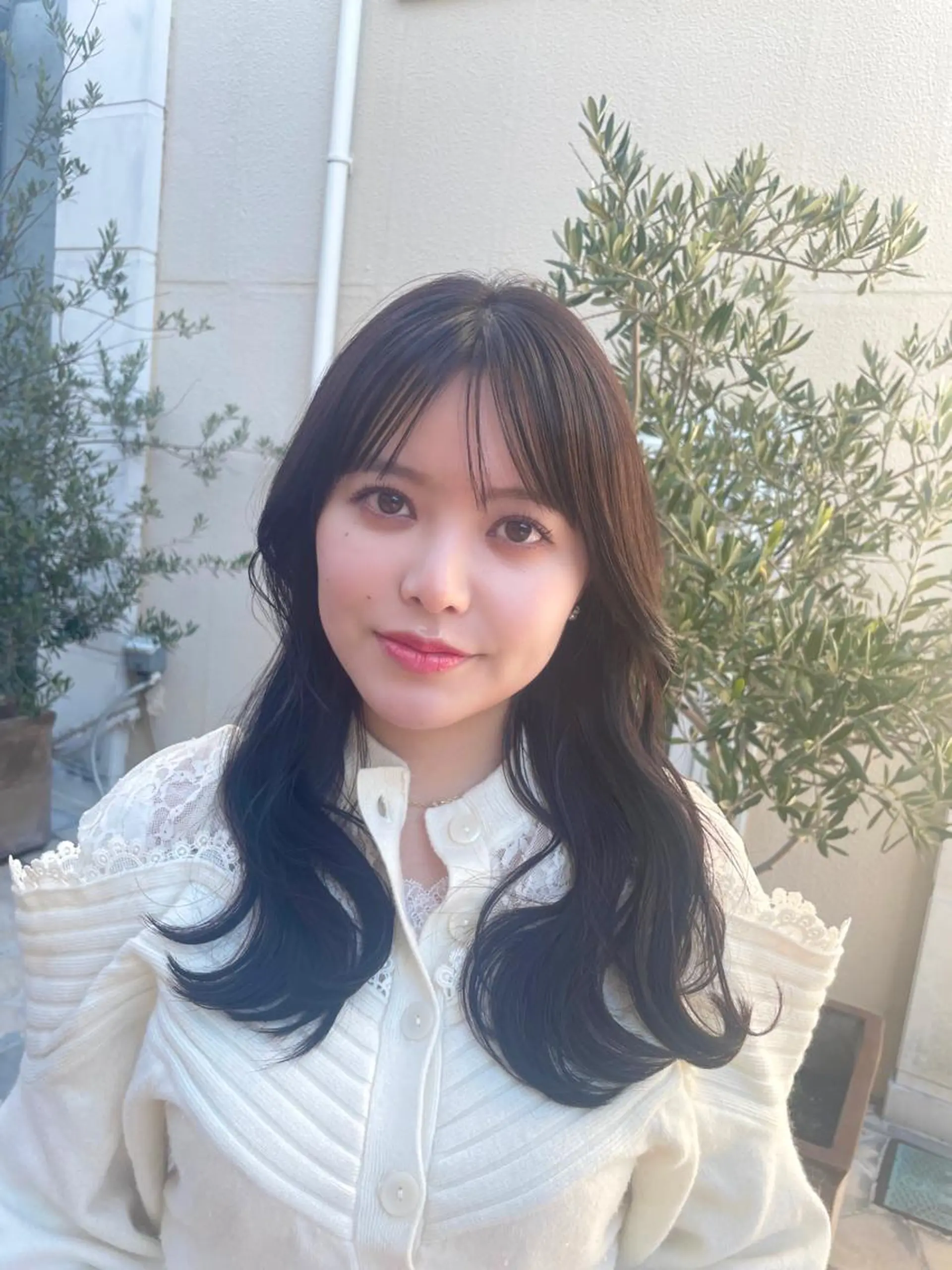ロング カラー ブラウンカラー 透明感カラー ダークブラウン グレージュ ラベンダーカラー カット ヘアカラー トリートメント BEBE所属・ブリーチなし 透明感カラーKANAのヘアスタイル
