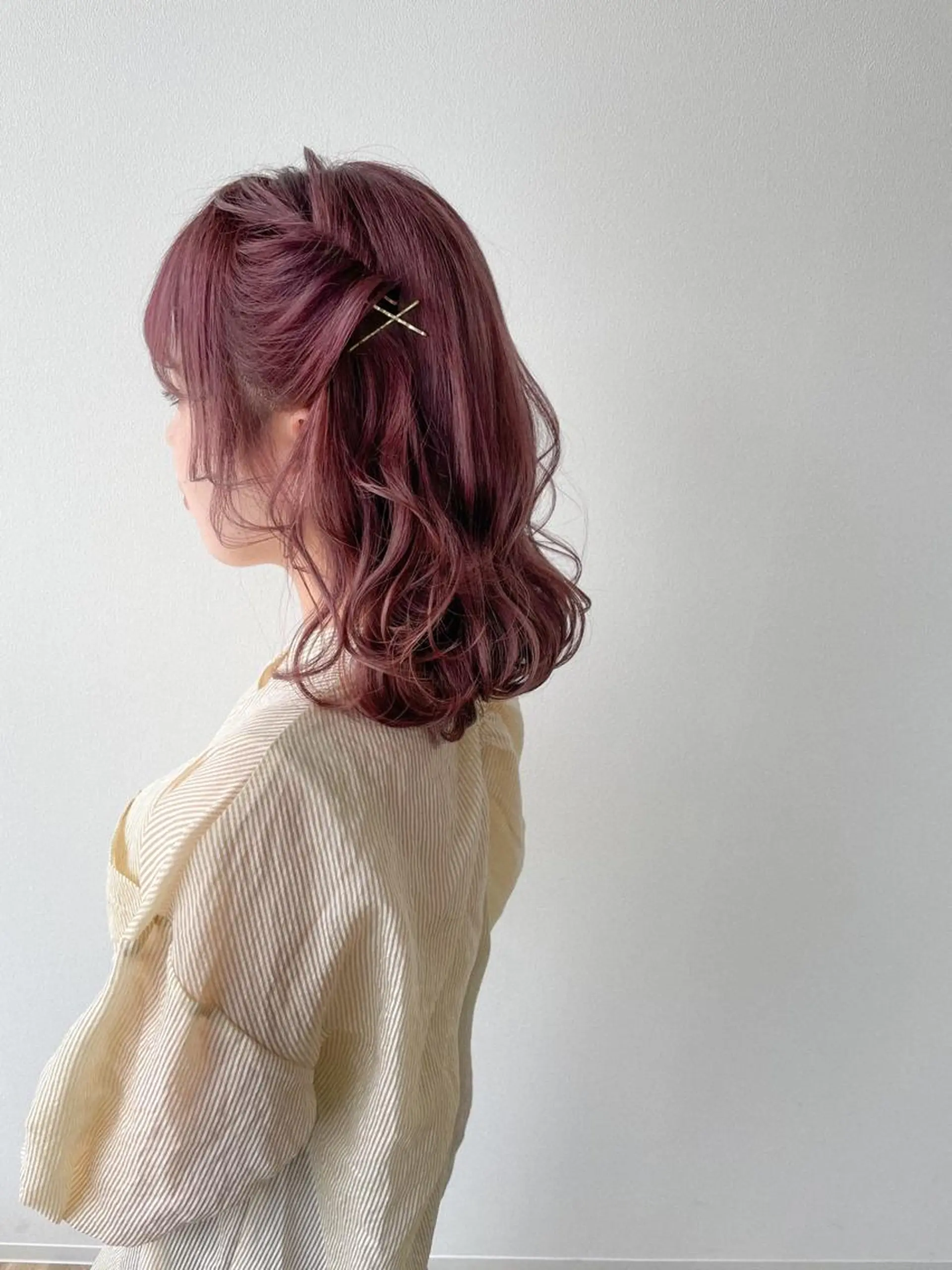 ミディアム カラー ヘアアレンジ autre所属・大久保 ひでなりのヘアスタイル