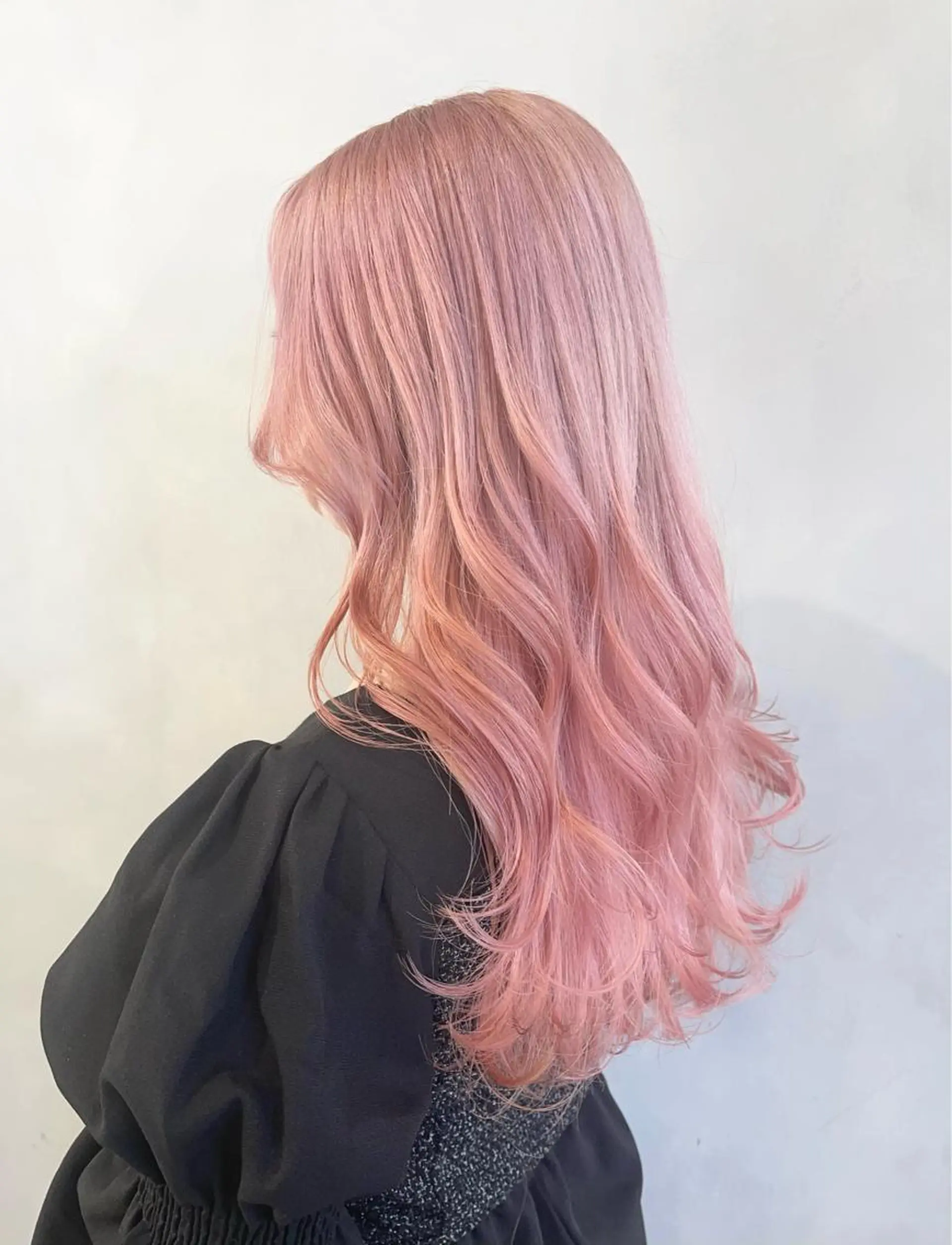 ロング カラー ピンクカラー ホワイトピンク ヘアカラー トリートメント 🦋レイヤーカット ミドリカワ🦋のヘアスタイル